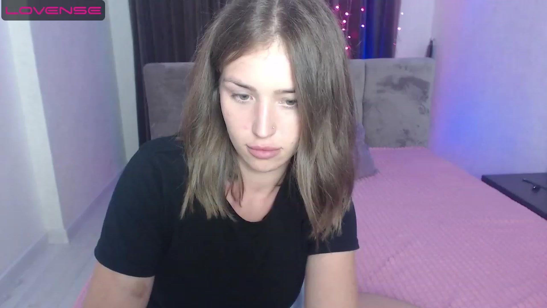 Gallery image thumbnail from AnyaGrey9's myfreecams stream on, 08/04/2023, 18:33 image 14 of 20