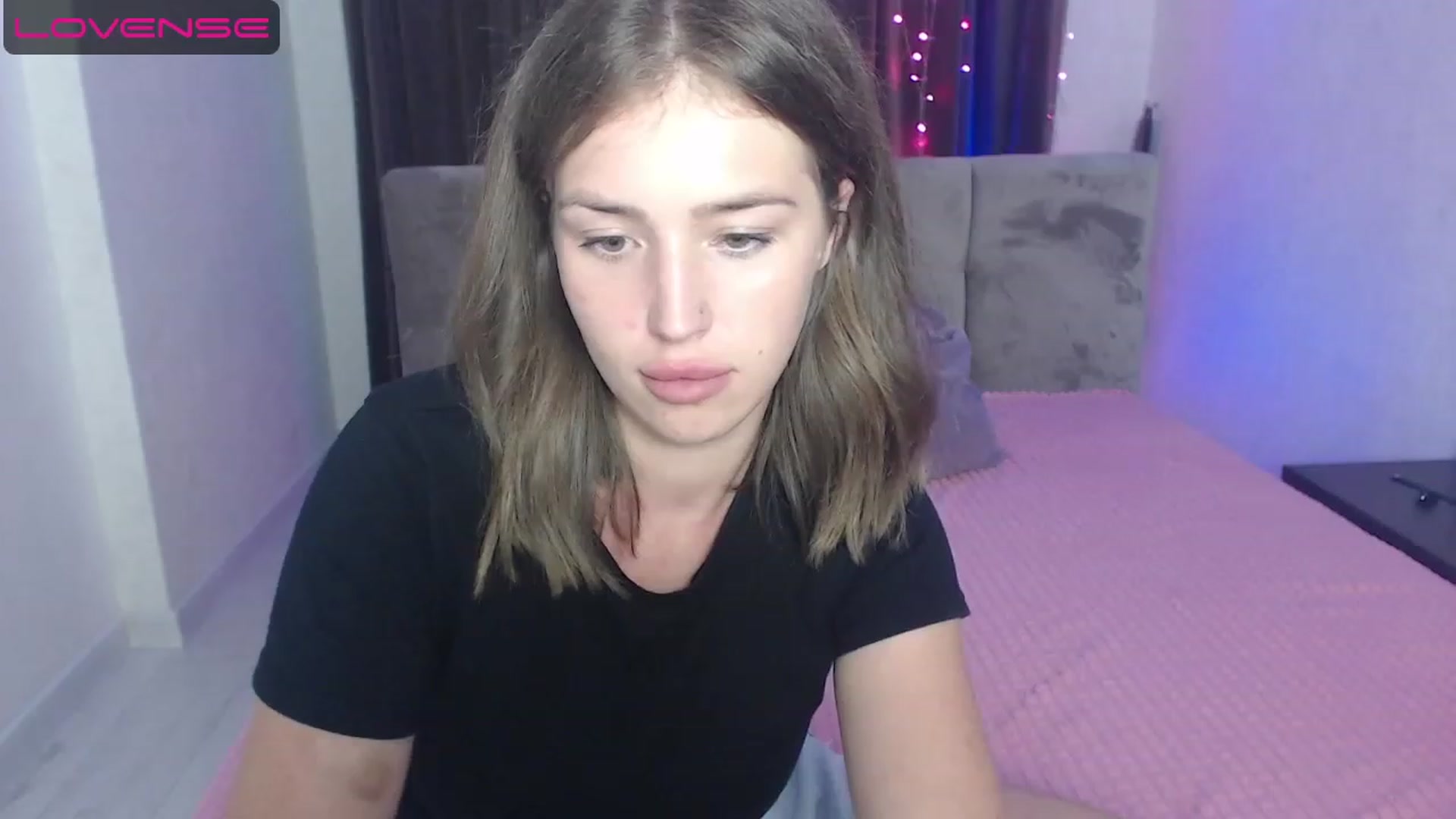 Gallery image thumbnail from AnyaGrey9's myfreecams stream on, 08/04/2023, 18:33 image 17 of 20