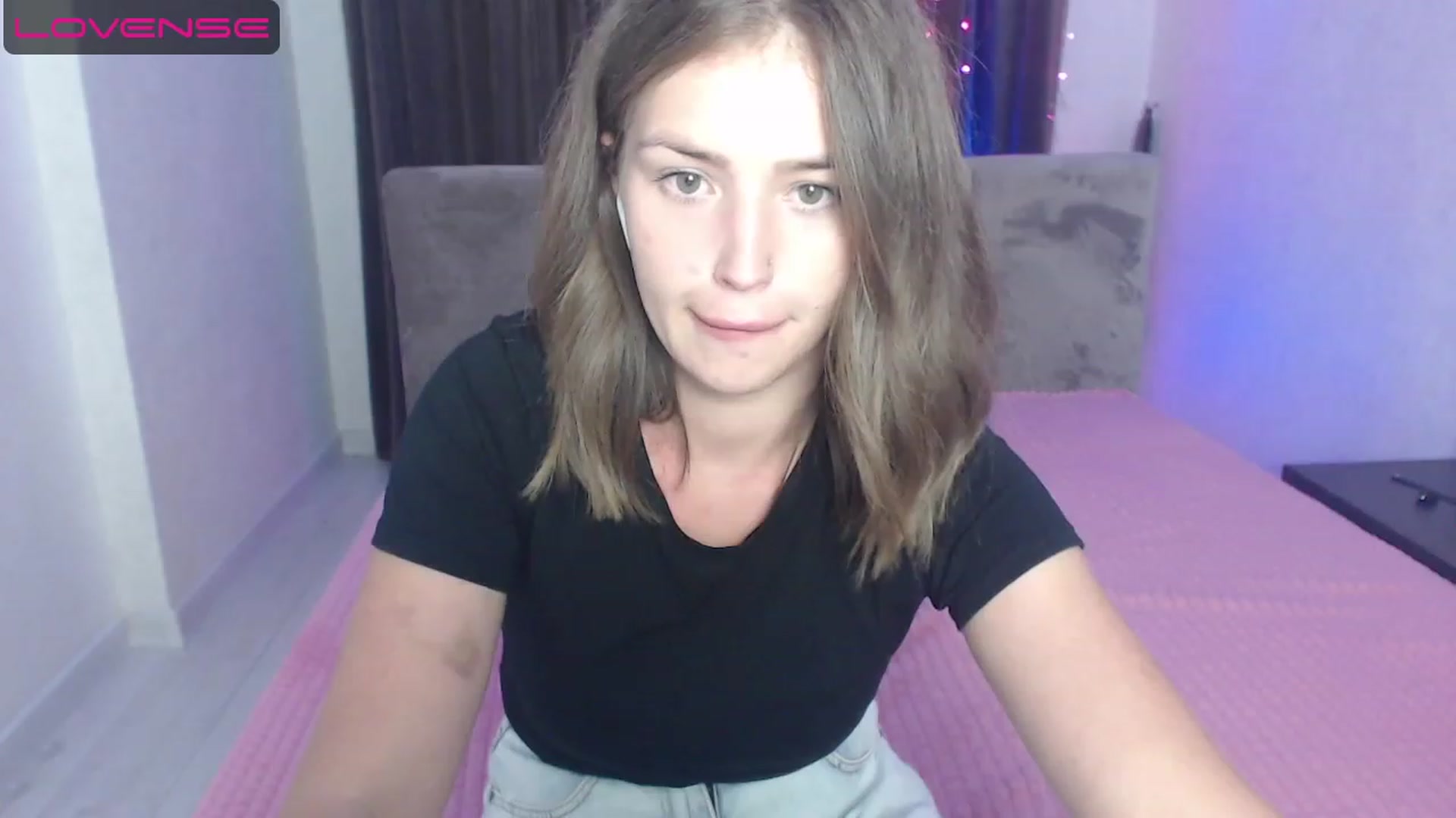 Gallery image thumbnail from AnyaGrey9's myfreecams stream on, 08/04/2023, 18:33 image 4 of 20