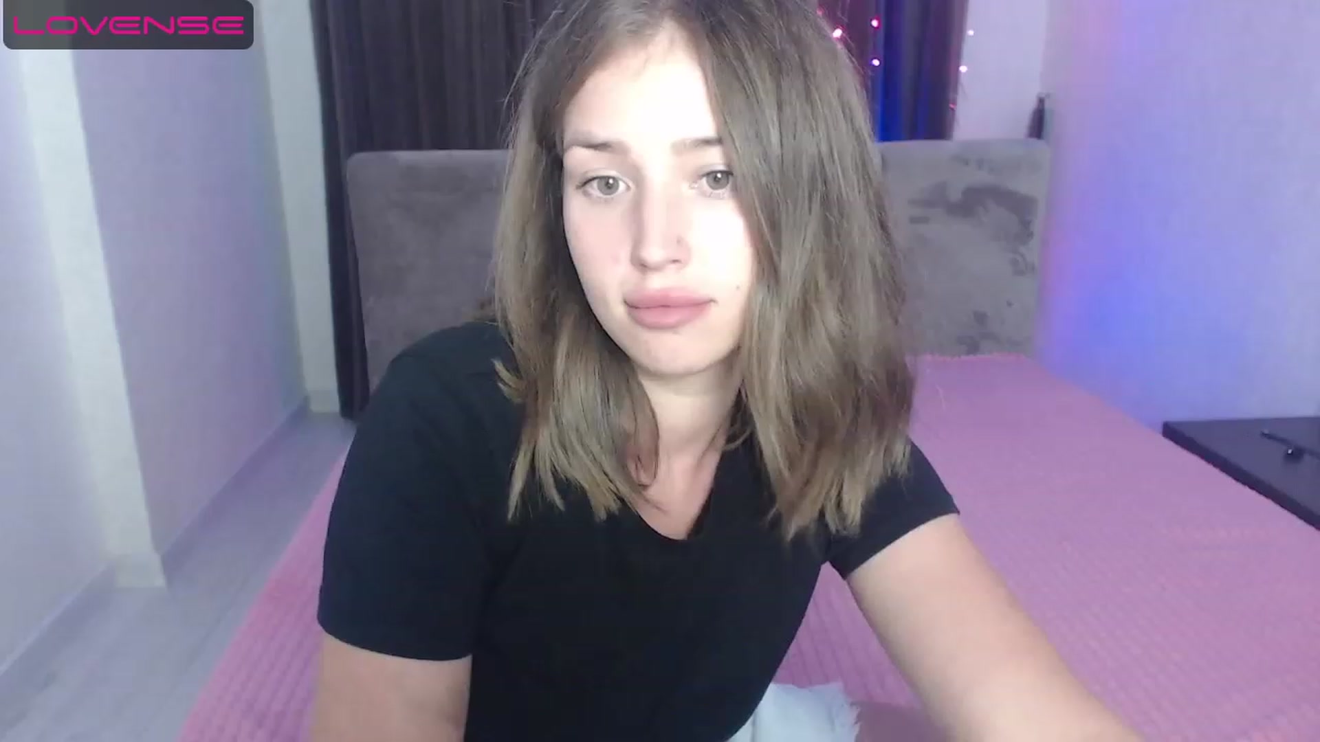 Gallery image thumbnail from AnyaGrey9's myfreecams stream on, 08/04/2023, 18:33 image 12 of 20