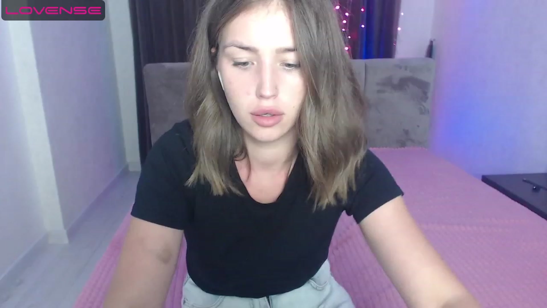 Gallery image thumbnail from AnyaGrey9's myfreecams stream on, 08/04/2023, 18:33 image 6 of 20
