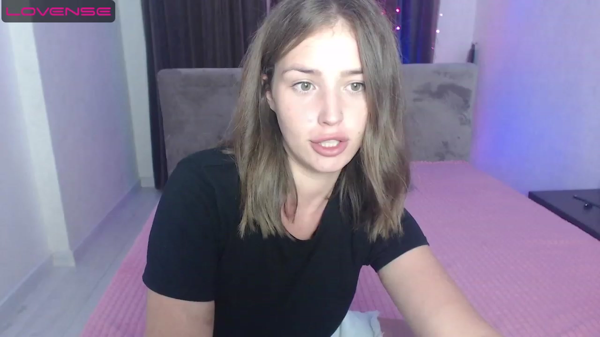 Gallery image thumbnail from AnyaGrey9's myfreecams stream on, 08/04/2023, 18:33 image 15 of 20
