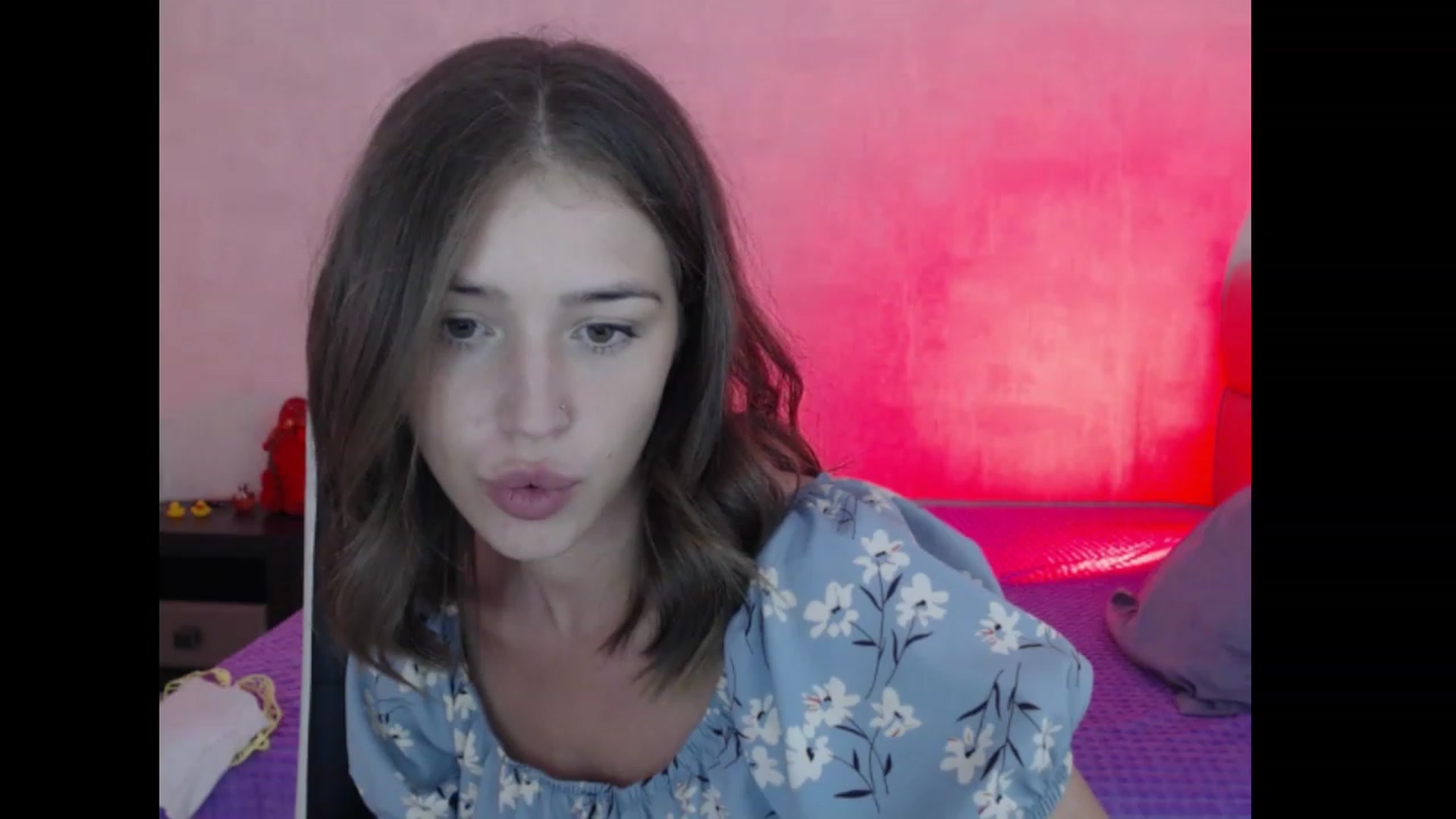 Gallery image thumbnail from AnyaGrey9's myfreecams stream on, 08/05/2023, 17:47 image 16 of 20