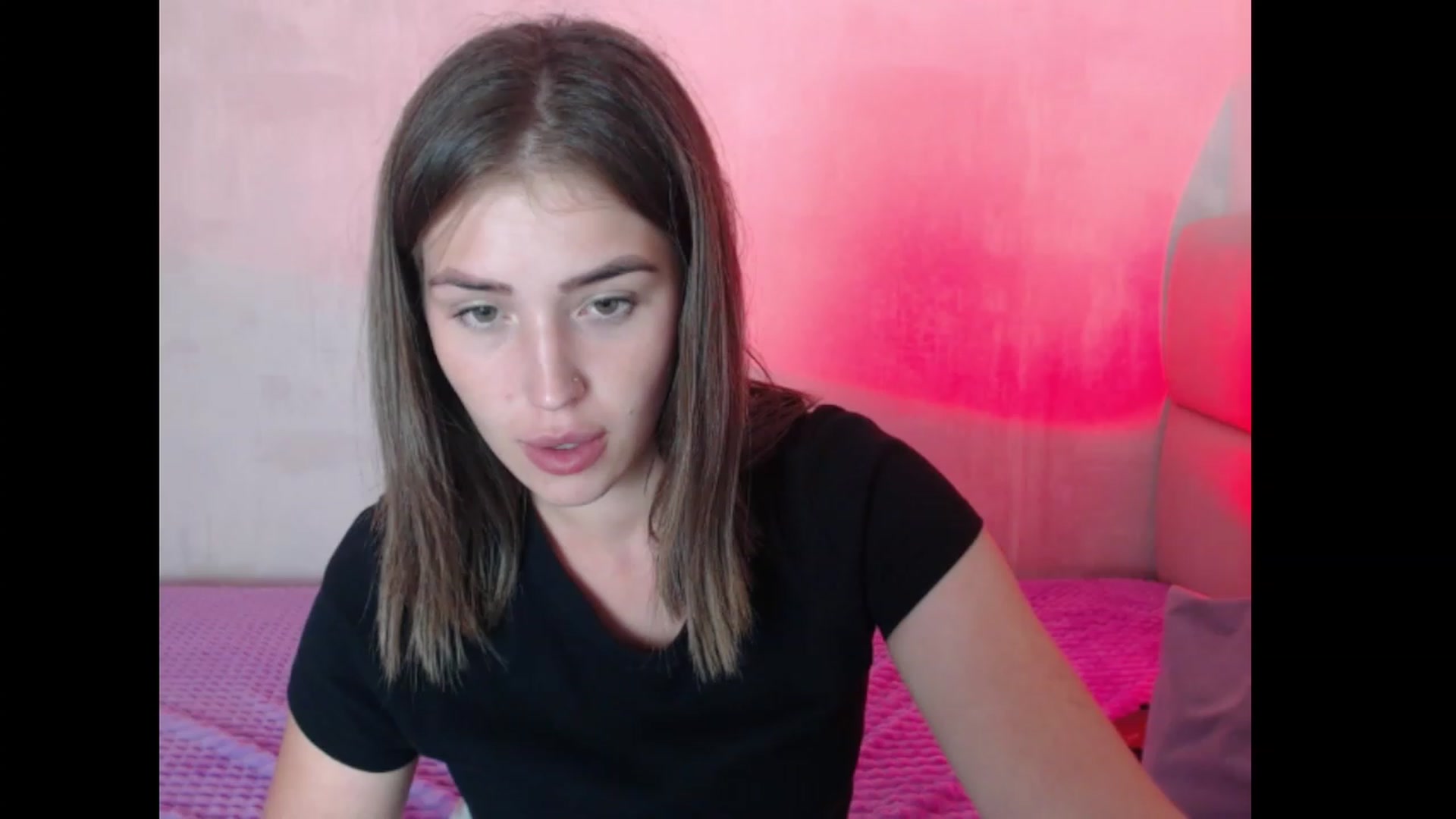 Gallery image thumbnail from AnyaGrey9's myfreecams stream on, 08/07/2023, 02:05 image 18 of 20