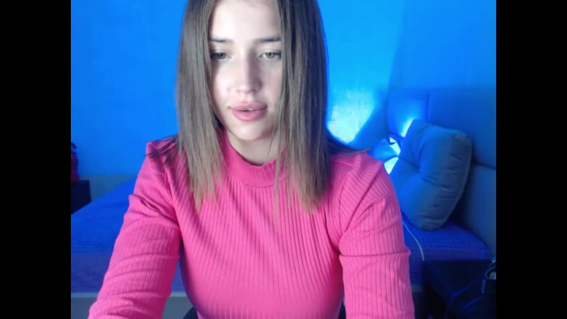 Gallery image thumbnail from AnyaGrey9's myfreecams stream on, 08/08/2023, 16:21 image 14 of 20