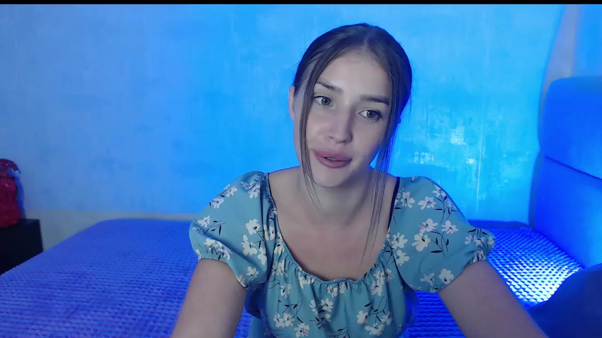 Gallery image thumbnail from AnyaGrey9's myfreecams stream on, 08/23/2023, 18:03 image 3 of 20