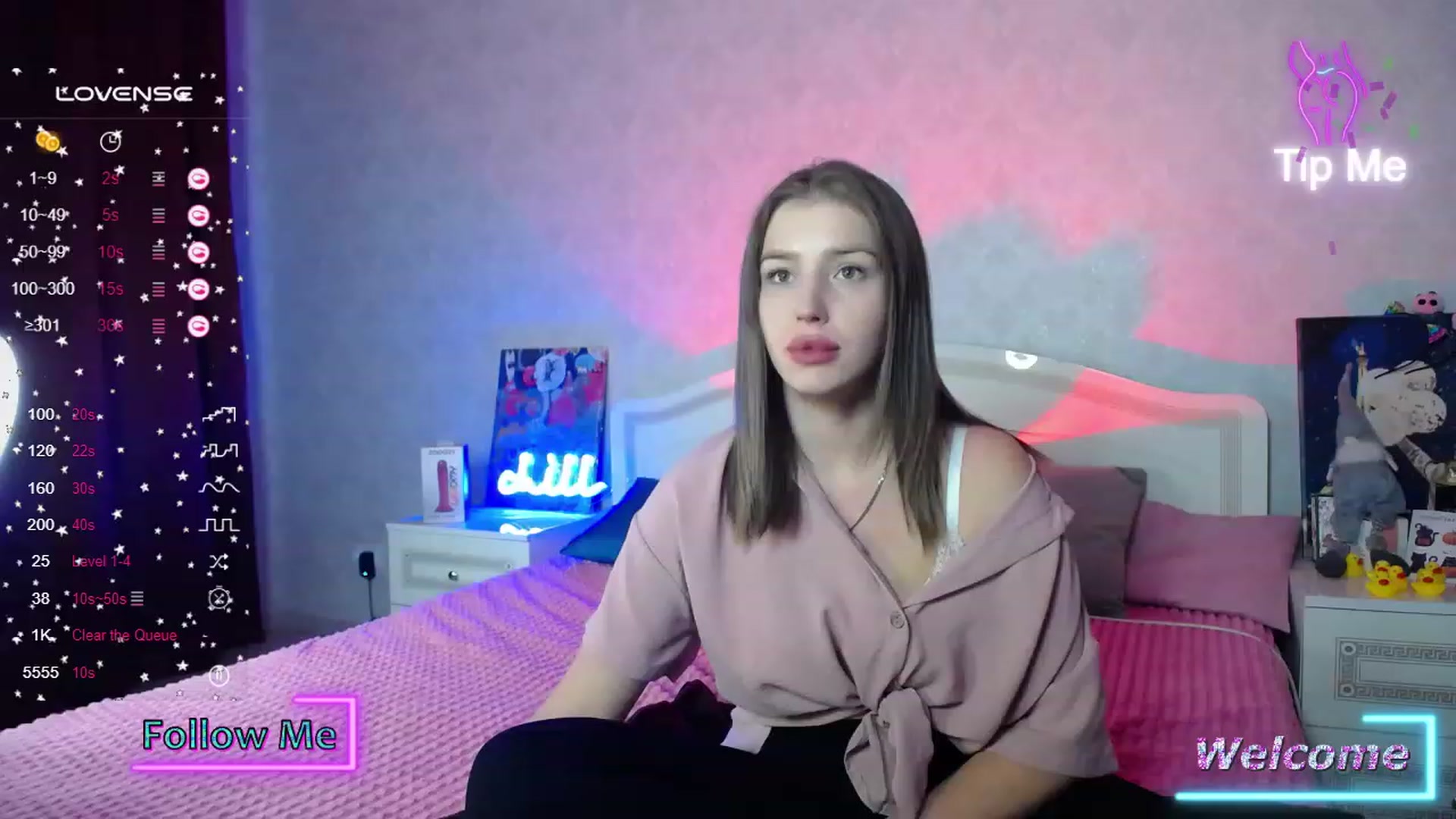 Gallery image thumbnail from AnyaGrey9's myfreecams stream on, 11/21/2023, 01:50 image 4 of 20