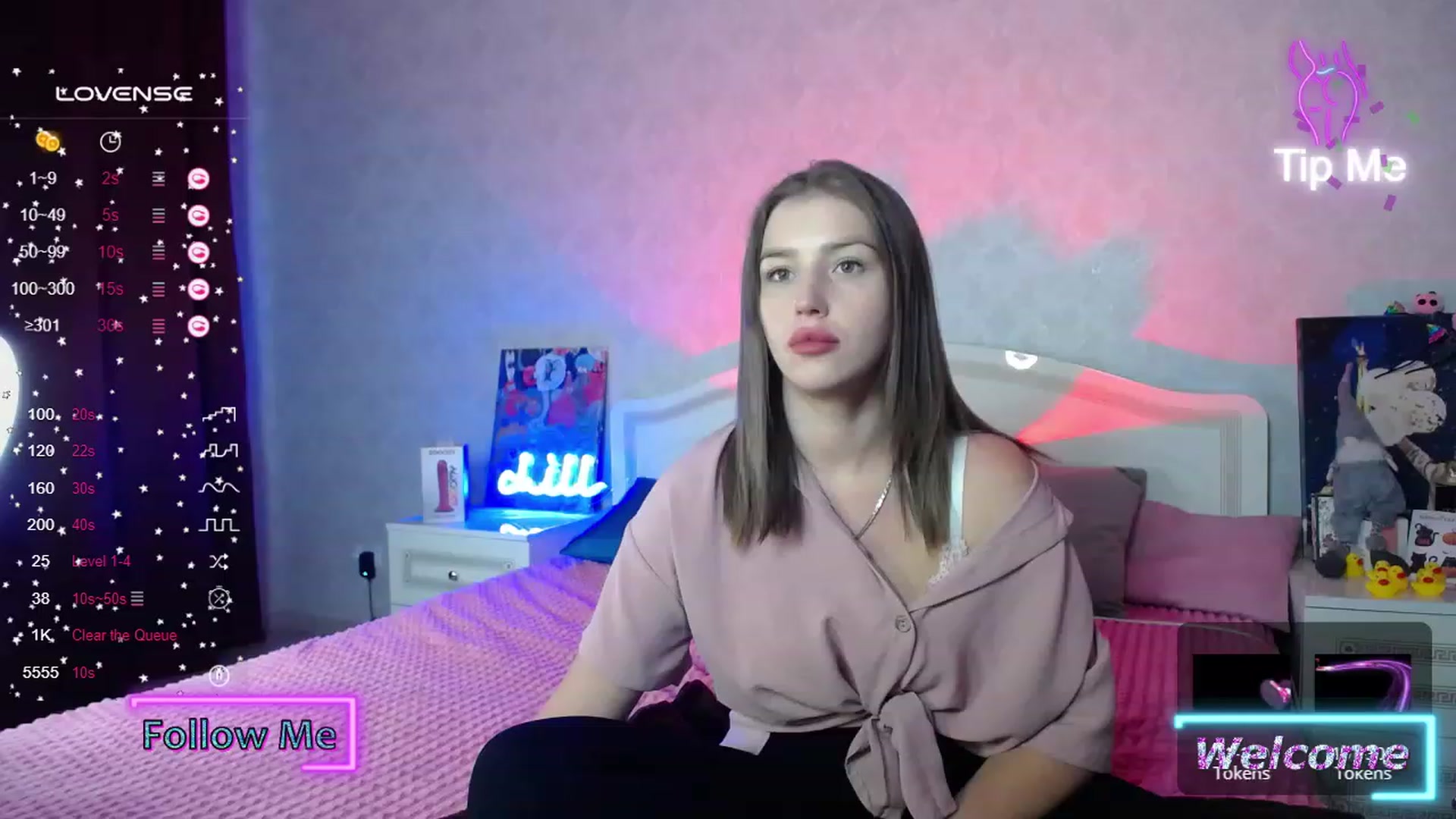 Gallery image thumbnail from AnyaGrey9's myfreecams stream on, 11/21/2023, 01:50 image 5 of 20