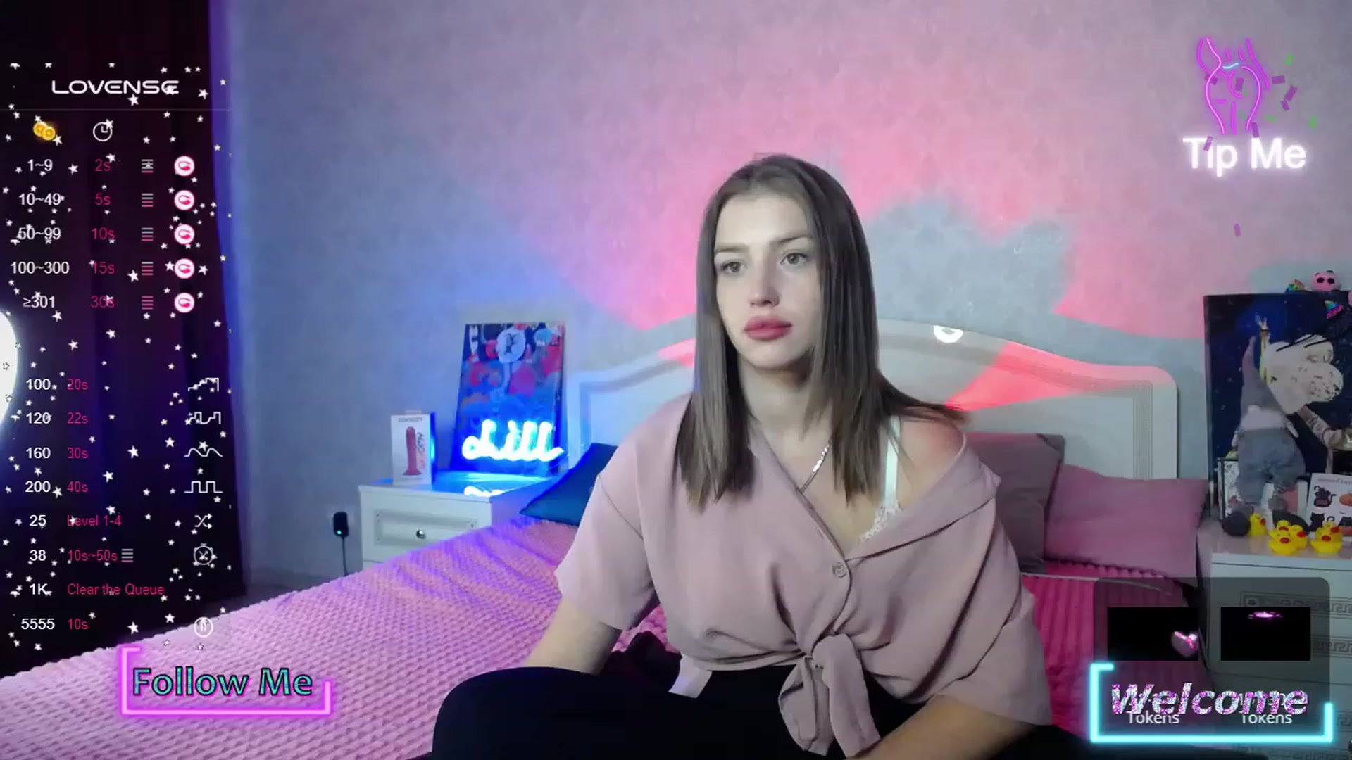 Gallery image thumbnail from AnyaGrey9's myfreecams stream on, 11/21/2023, 01:50 image 7 of 20