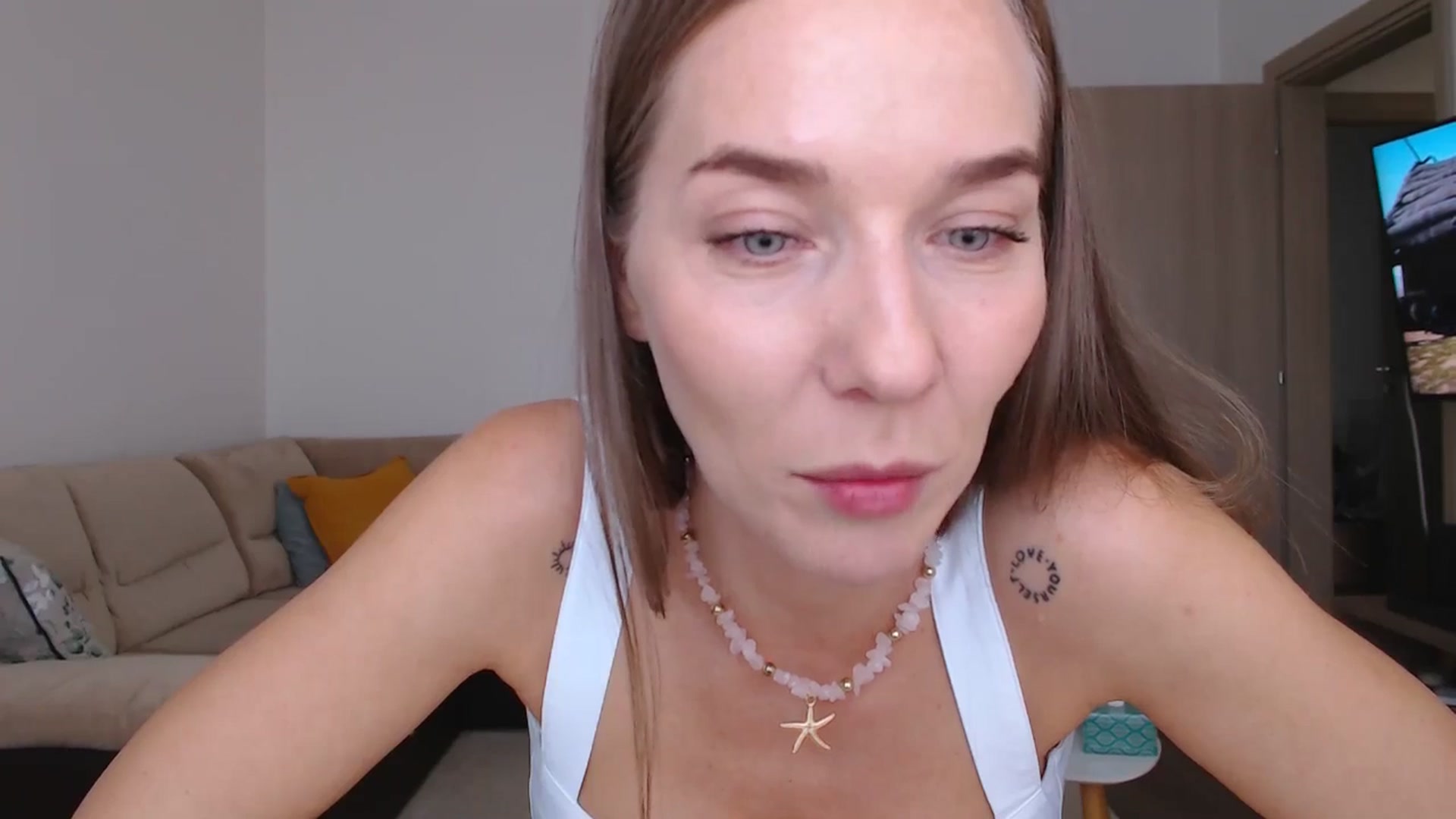 Gallery image thumbnail from AnyaHott's myfreecams stream on, 09/16/2025, 10:37 image 12 of 20