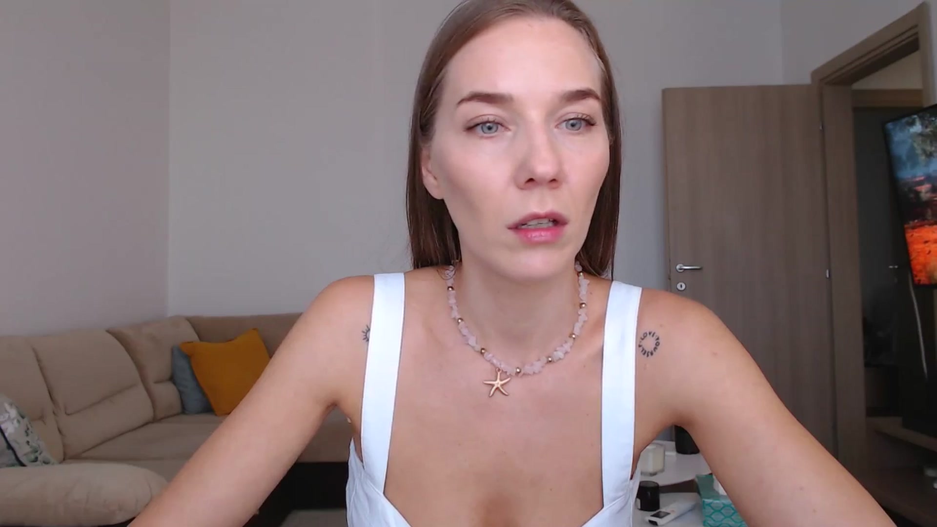 Gallery image thumbnail from AnyaHott's myfreecams stream on, 09/16/2025, 10:37 image 6 of 20