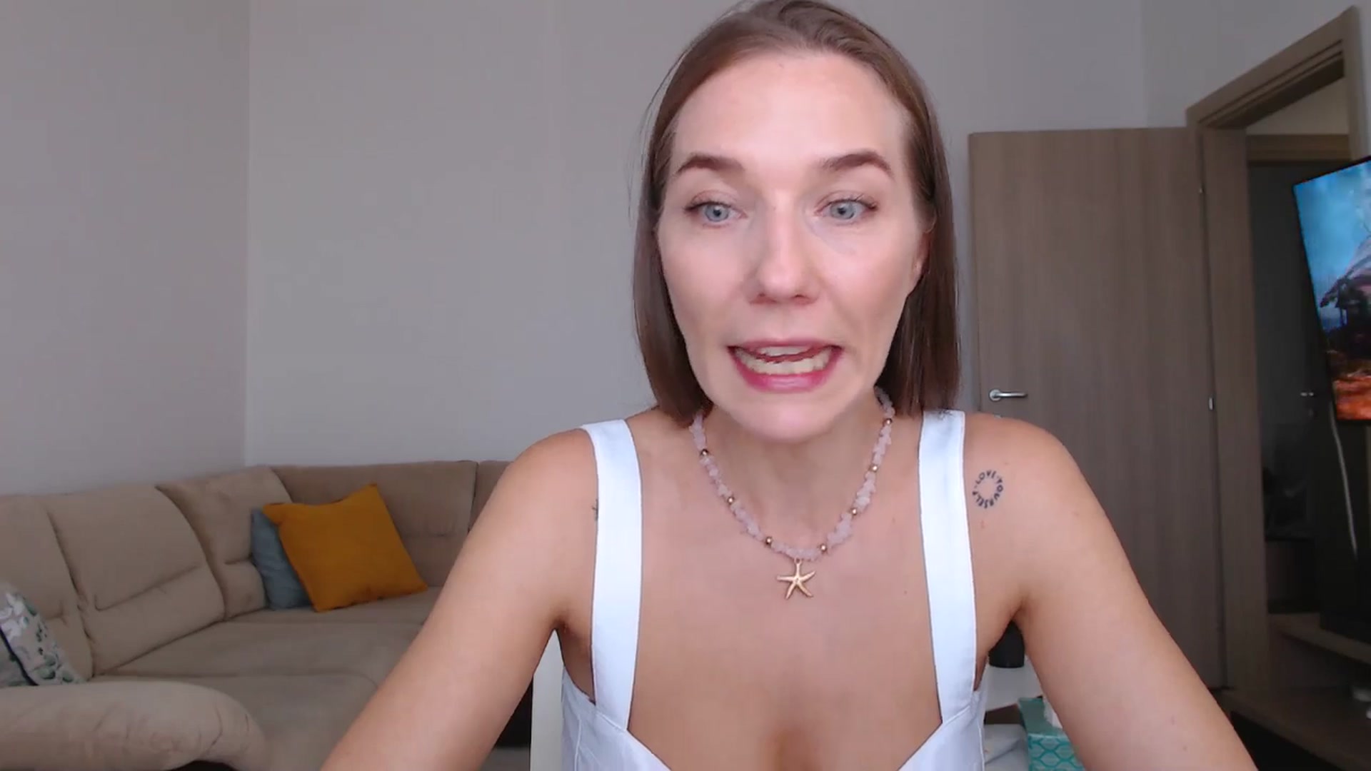 Gallery image thumbnail from AnyaHott's myfreecams stream on, 09/16/2025, 10:37 image 8 of 20