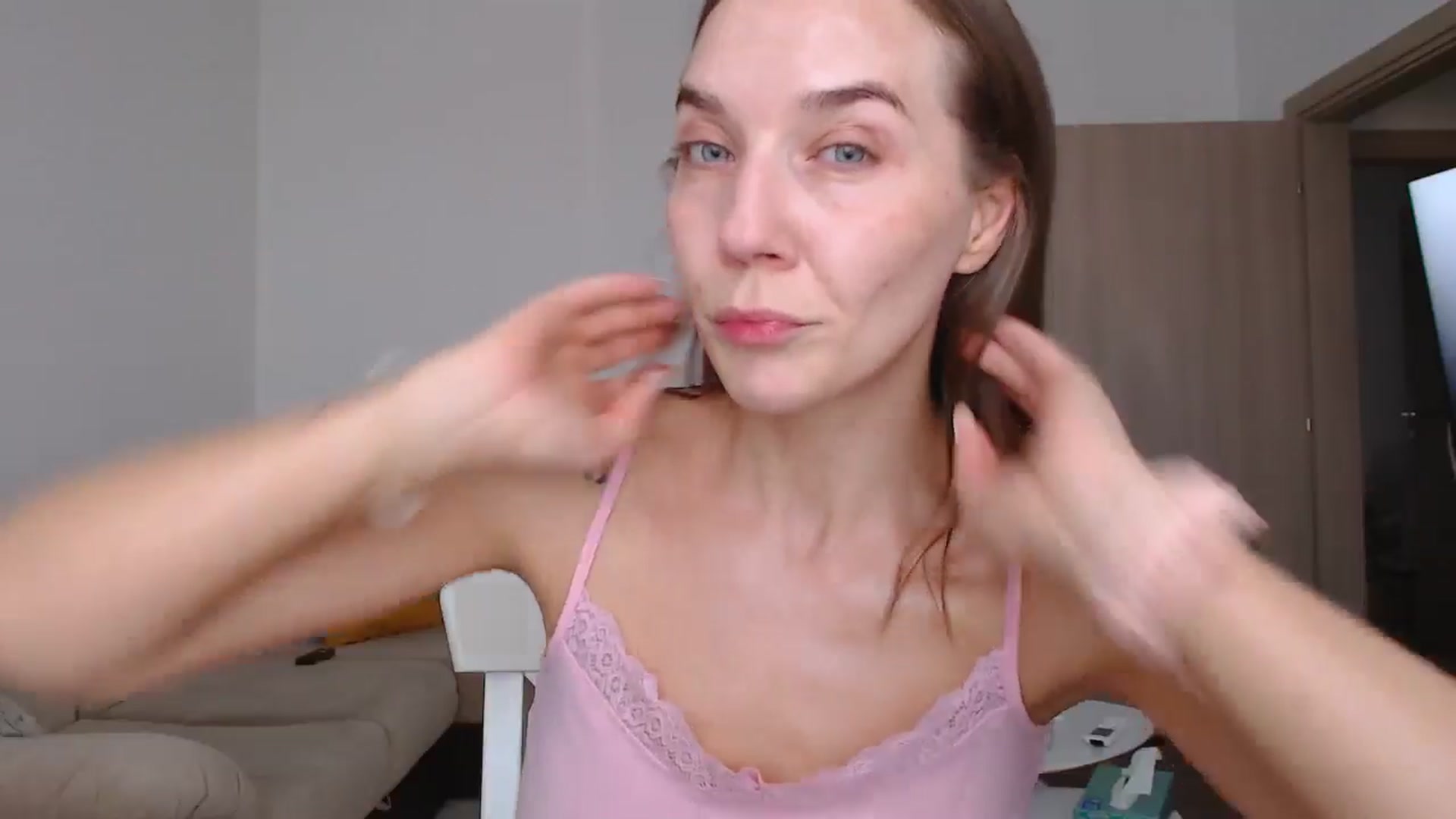 Gallery image thumbnail from AnyaHott's myfreecams stream on, 09/16/2025, 12:13 image 11 of 20