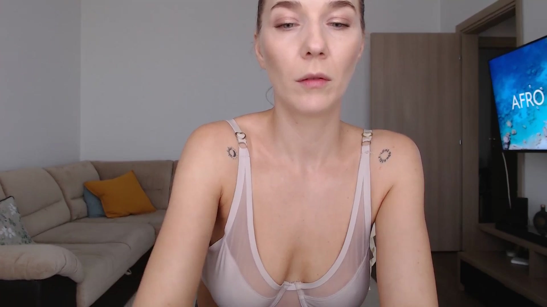 Gallery image thumbnail from AnyaHott's myfreecams stream on, 09/18/2025, 11:54 image 4 of 20