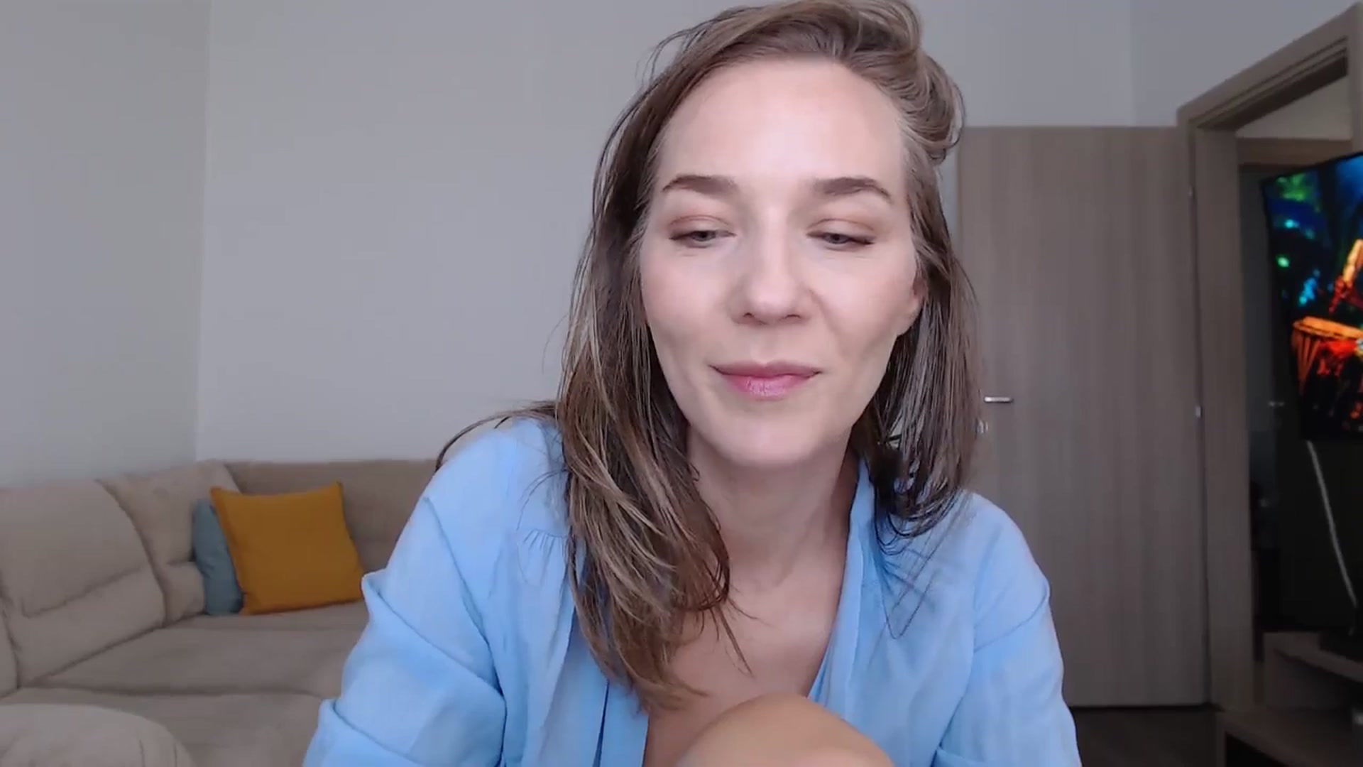 Gallery image thumbnail from AnyaHott's myfreecams stream on, 09/19/2025, 10:03 image 19 of 20