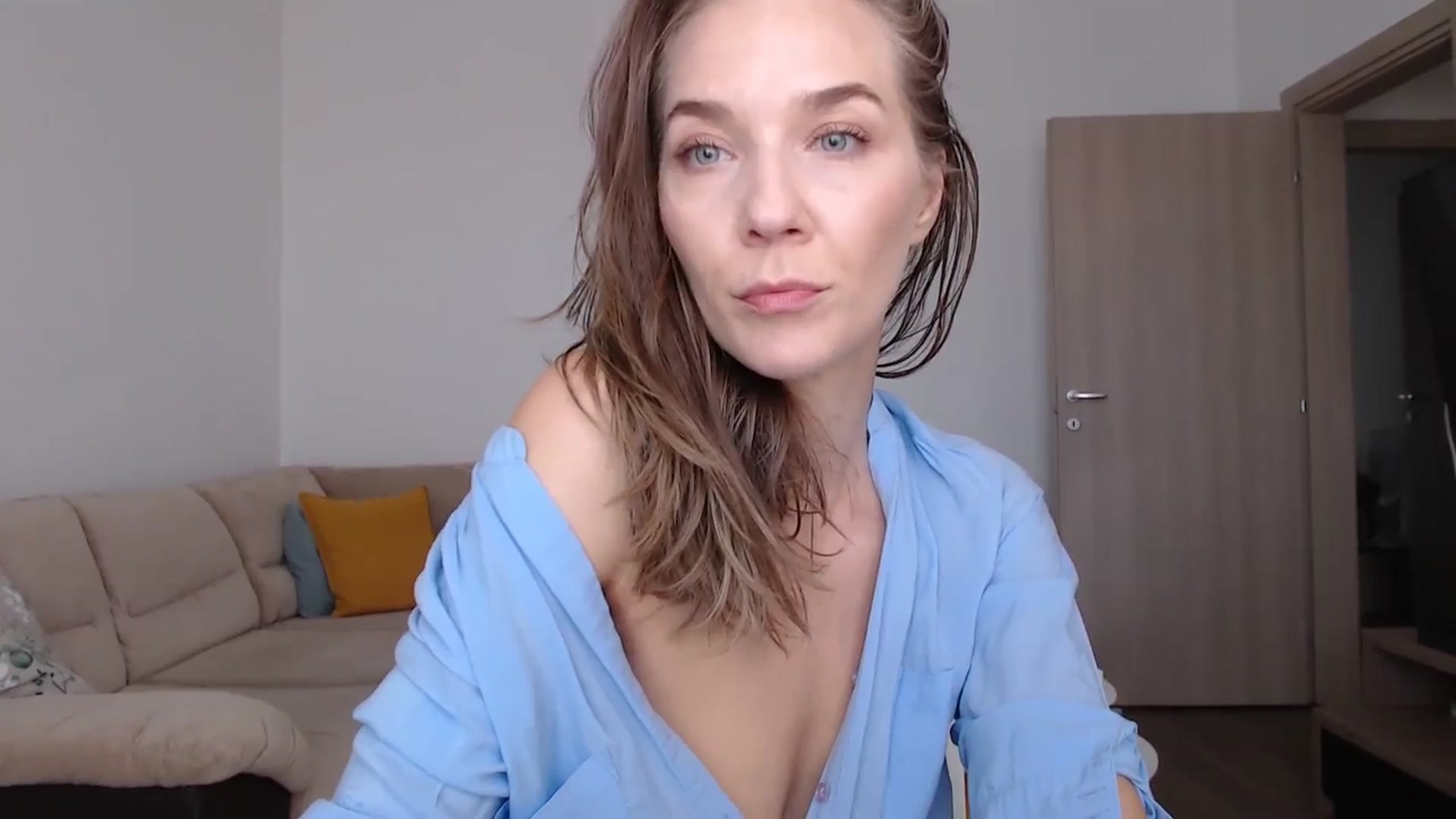 Gallery image thumbnail from AnyaHott's myfreecams stream on, 09/19/2025, 10:58 image 5 of 20