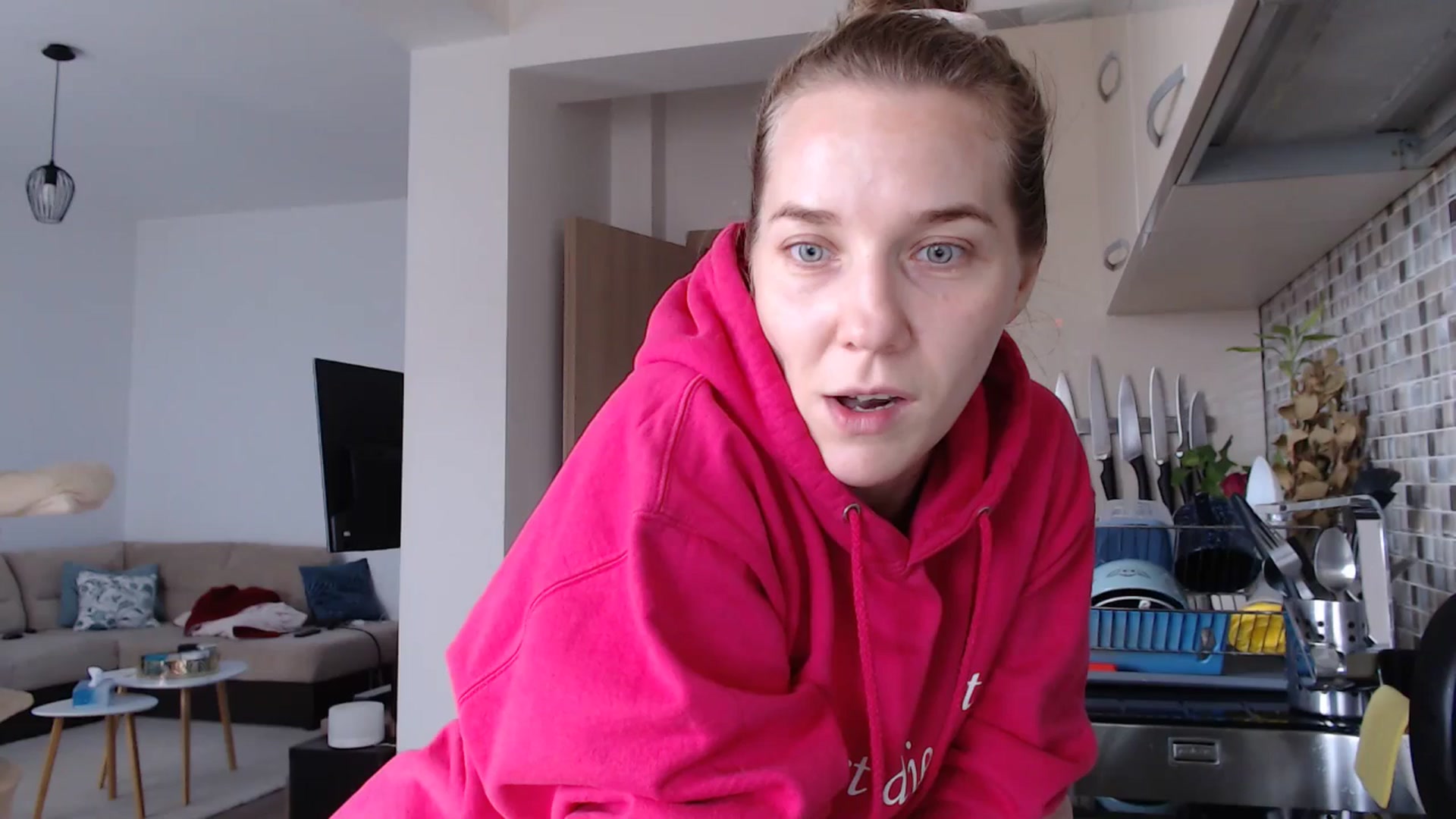Gallery image thumbnail from AnyaHott's myfreecams stream on, 10/06/2025, 08:04 image 20 of 20