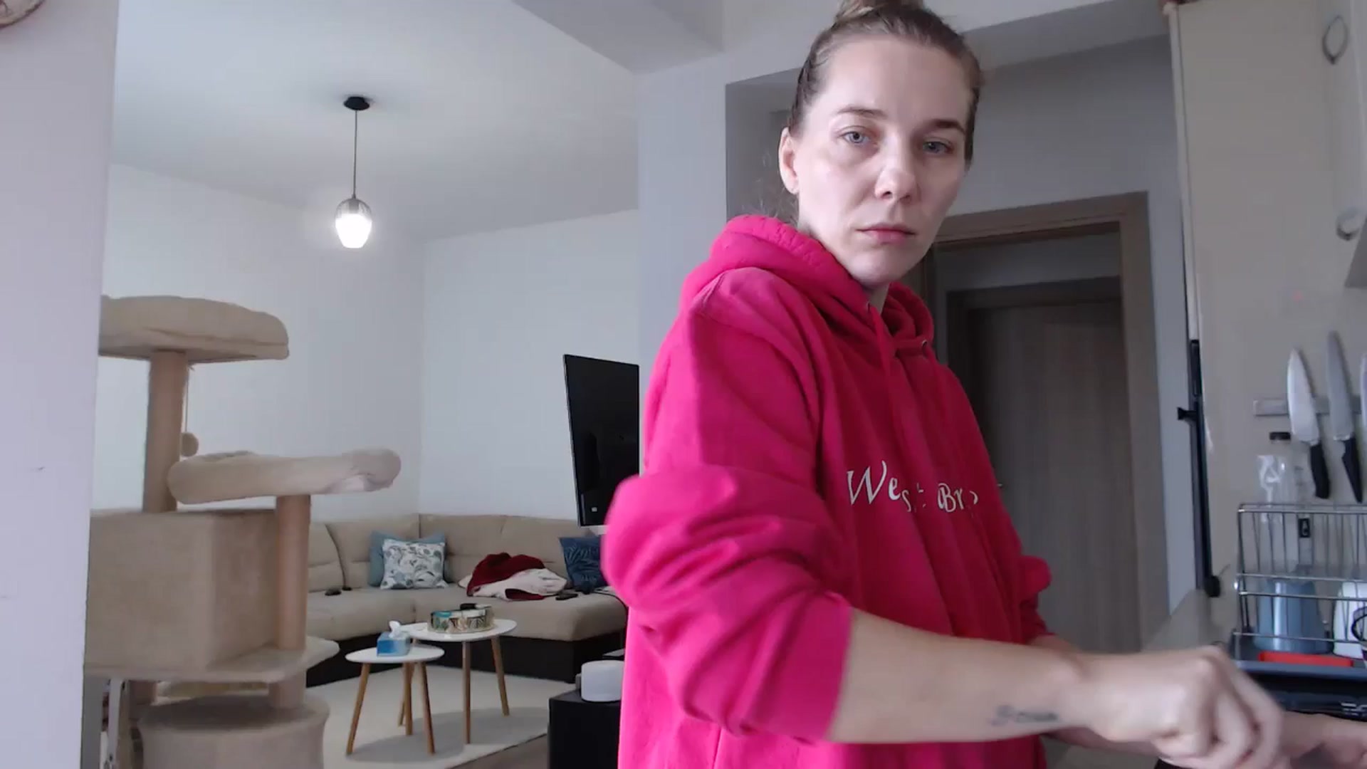 Gallery image thumbnail from AnyaHott's myfreecams stream on, 10/06/2025, 08:04 image 1 of 20