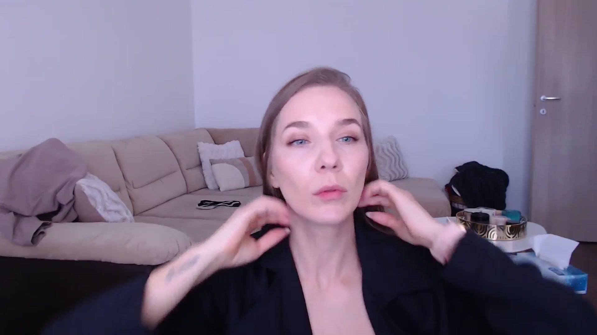 Gallery image thumbnail from AnyaHott's myfreecams stream on, 10/28/2025, 12:54 image 20 of 20