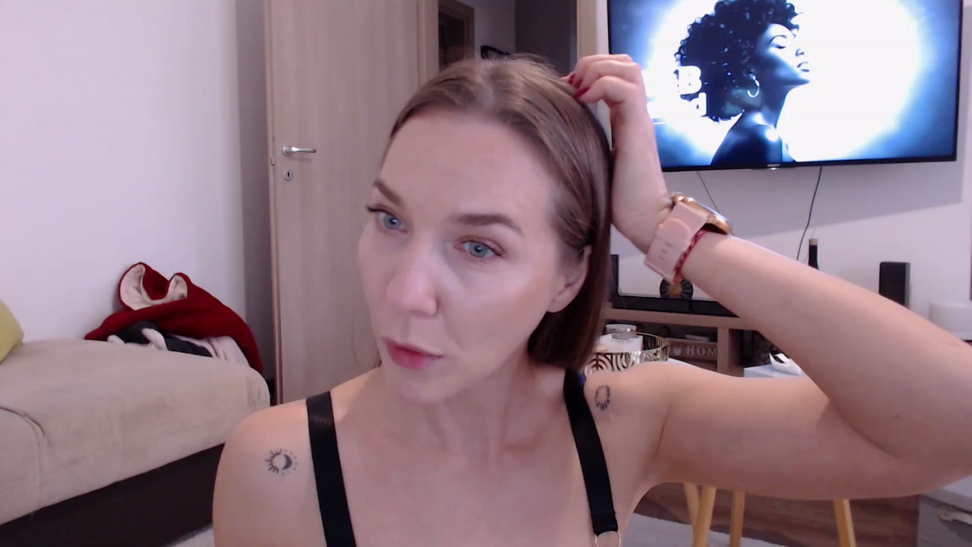 Gallery image thumbnail from AnyaHott's myfreecams stream on, 11/04/2025, 09:16 image 1 of 20