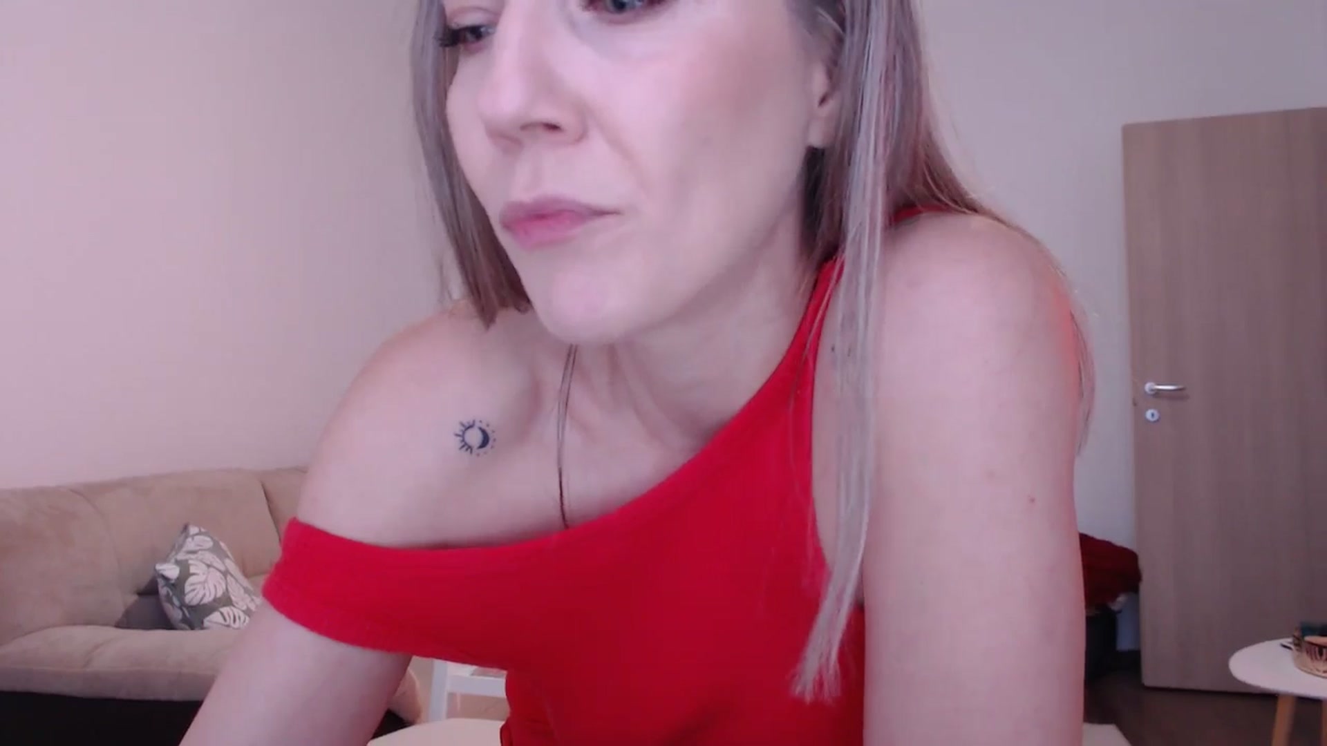 Gallery image thumbnail from AnyaHott's myfreecams stream on, 12/15/2025, 07:15 image 8 of 20