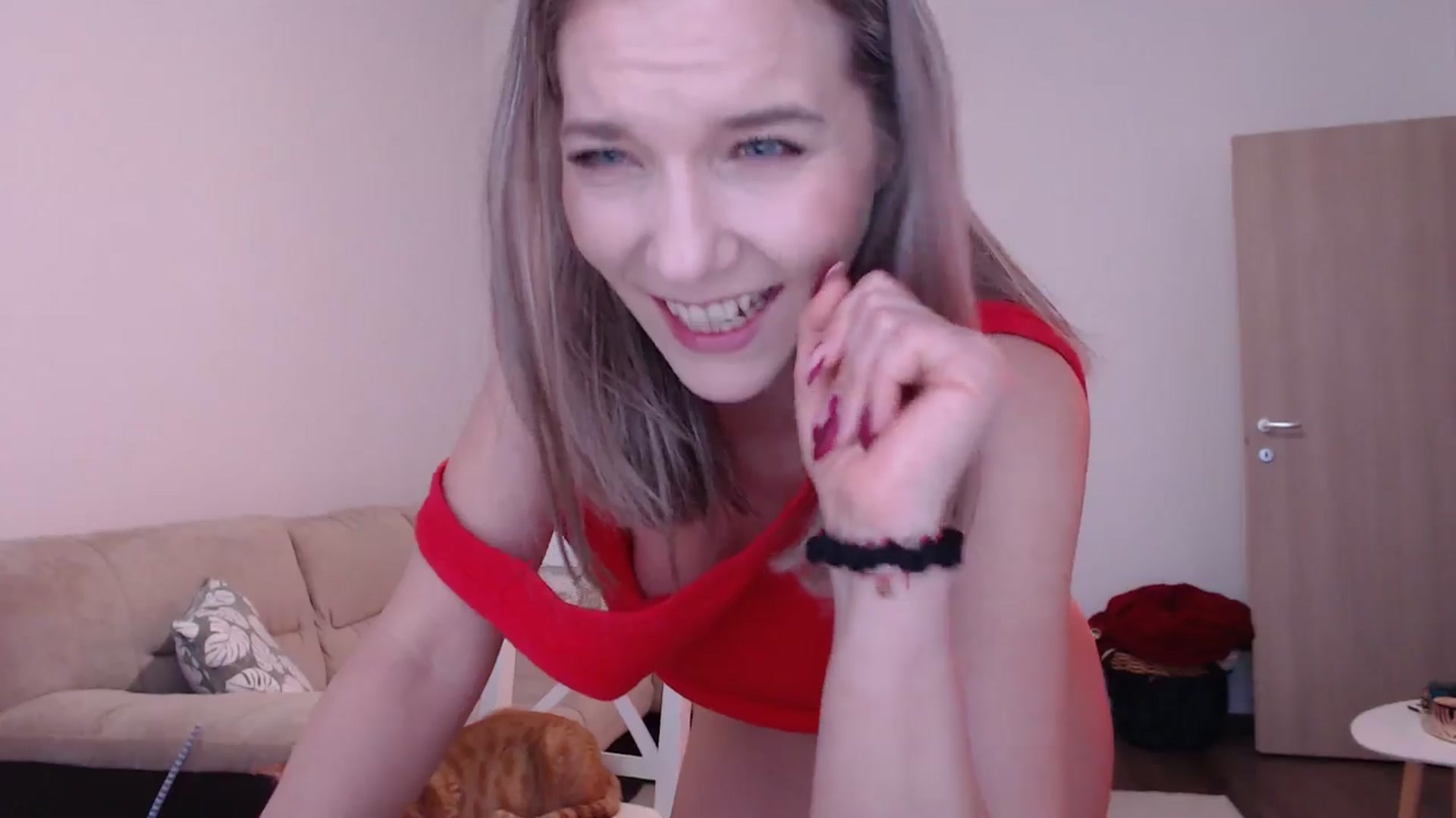Gallery image thumbnail from AnyaHott's myfreecams stream on, 12/15/2025, 07:15 image 6 of 20