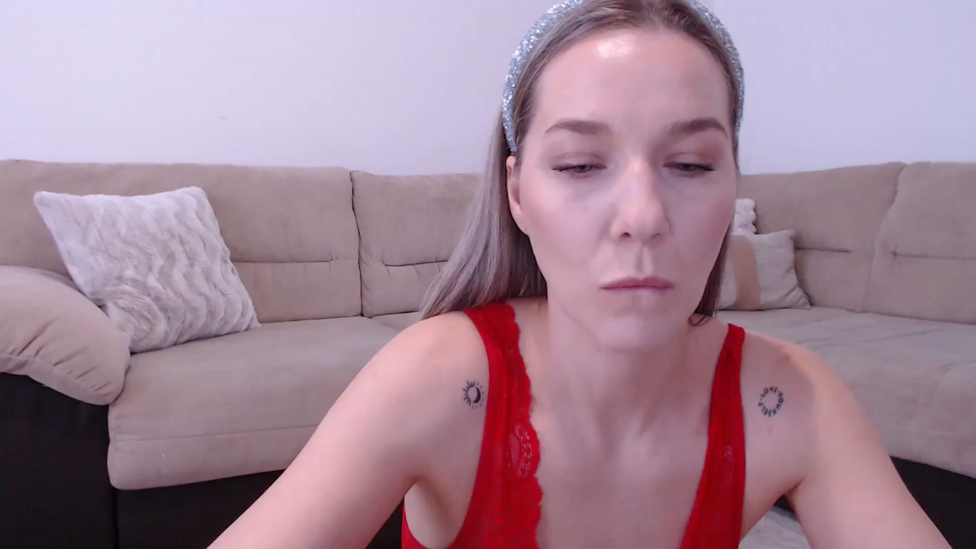 Gallery image thumbnail from AnyaHott's myfreecams stream on, 01/11/2026, 08:22 image 19 of 20
