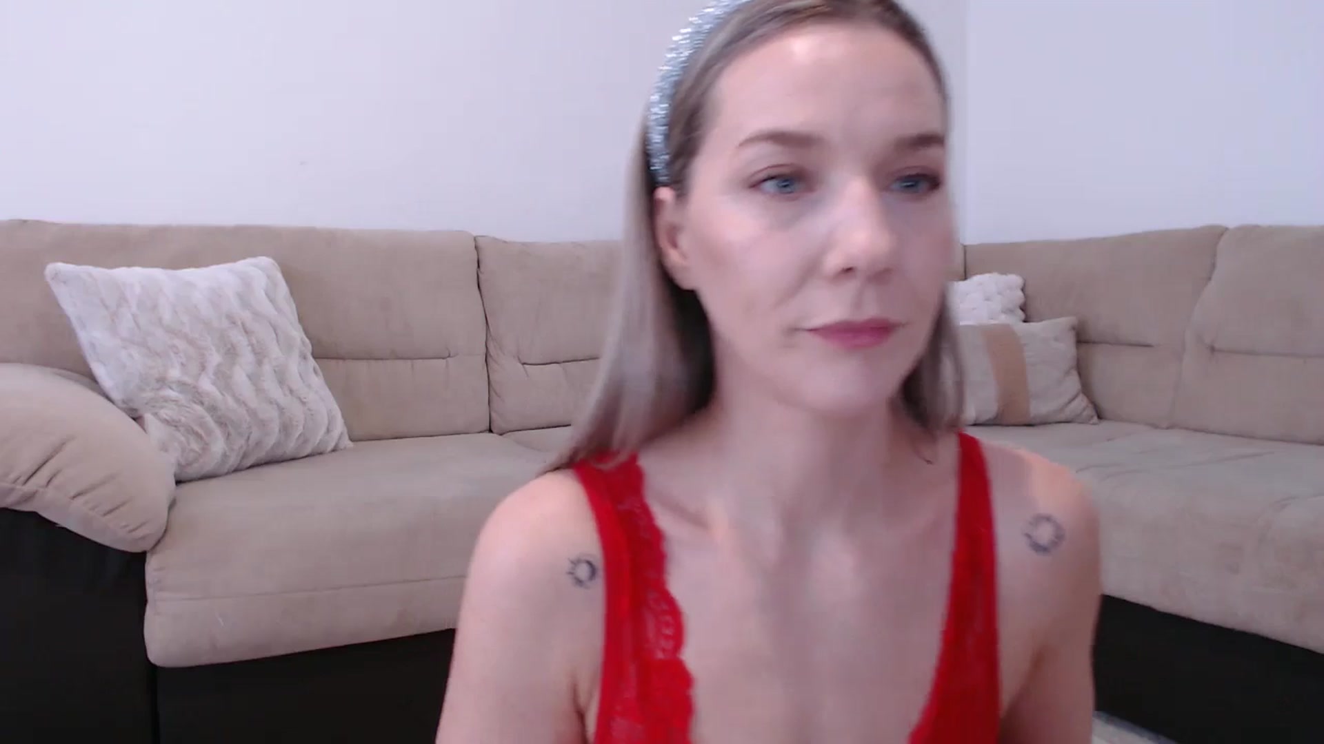 Gallery image thumbnail from AnyaHott's myfreecams stream on, 01/11/2026, 08:22 image 15 of 20