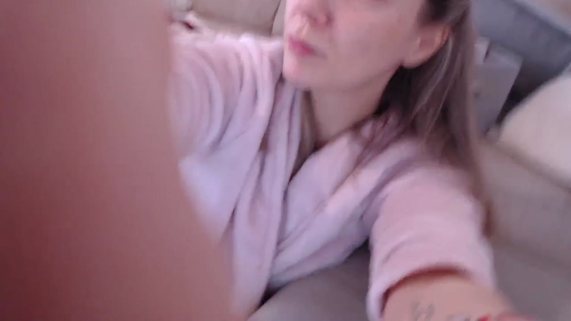 Gallery image thumbnail from AnyaHott's myfreecams stream on, 01/16/2026, 08:28 image 8 of 20