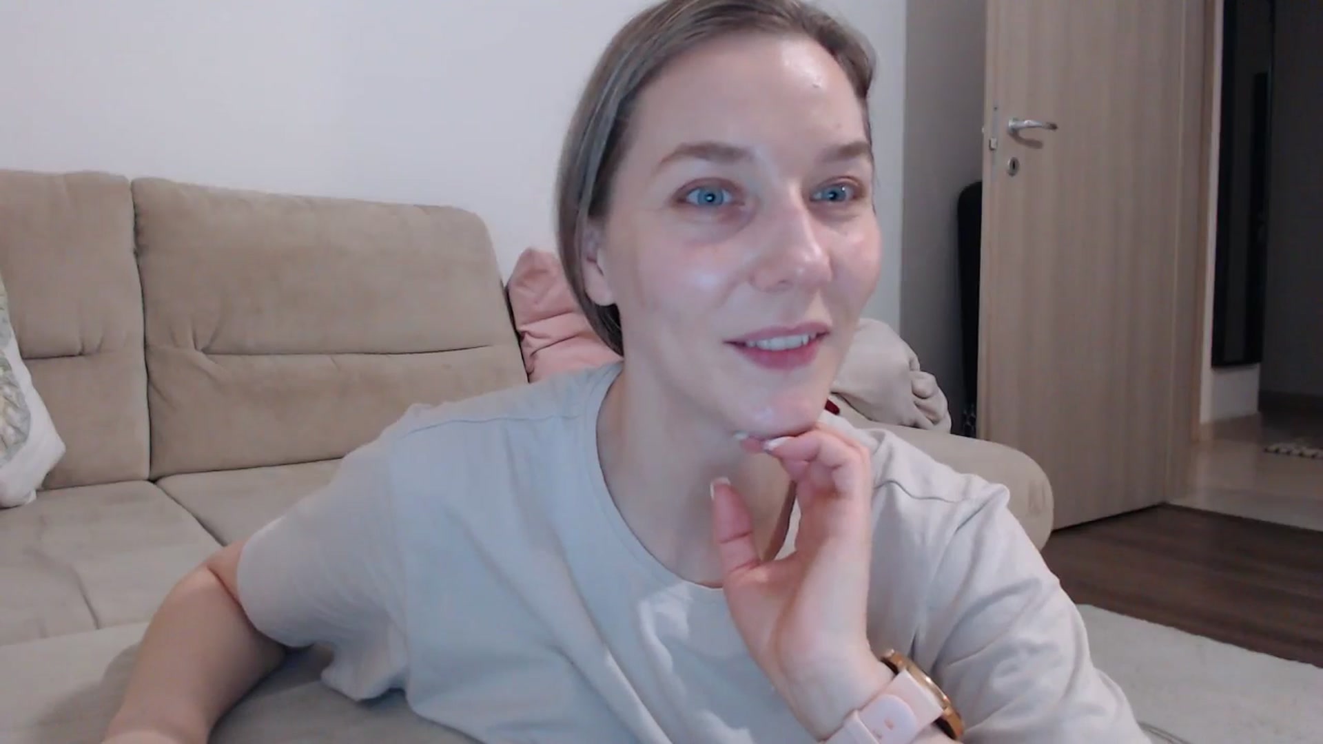 Gallery image thumbnail from AnyaHott's myfreecams stream on, 01/26/2026, 16:23 image 2 of 20