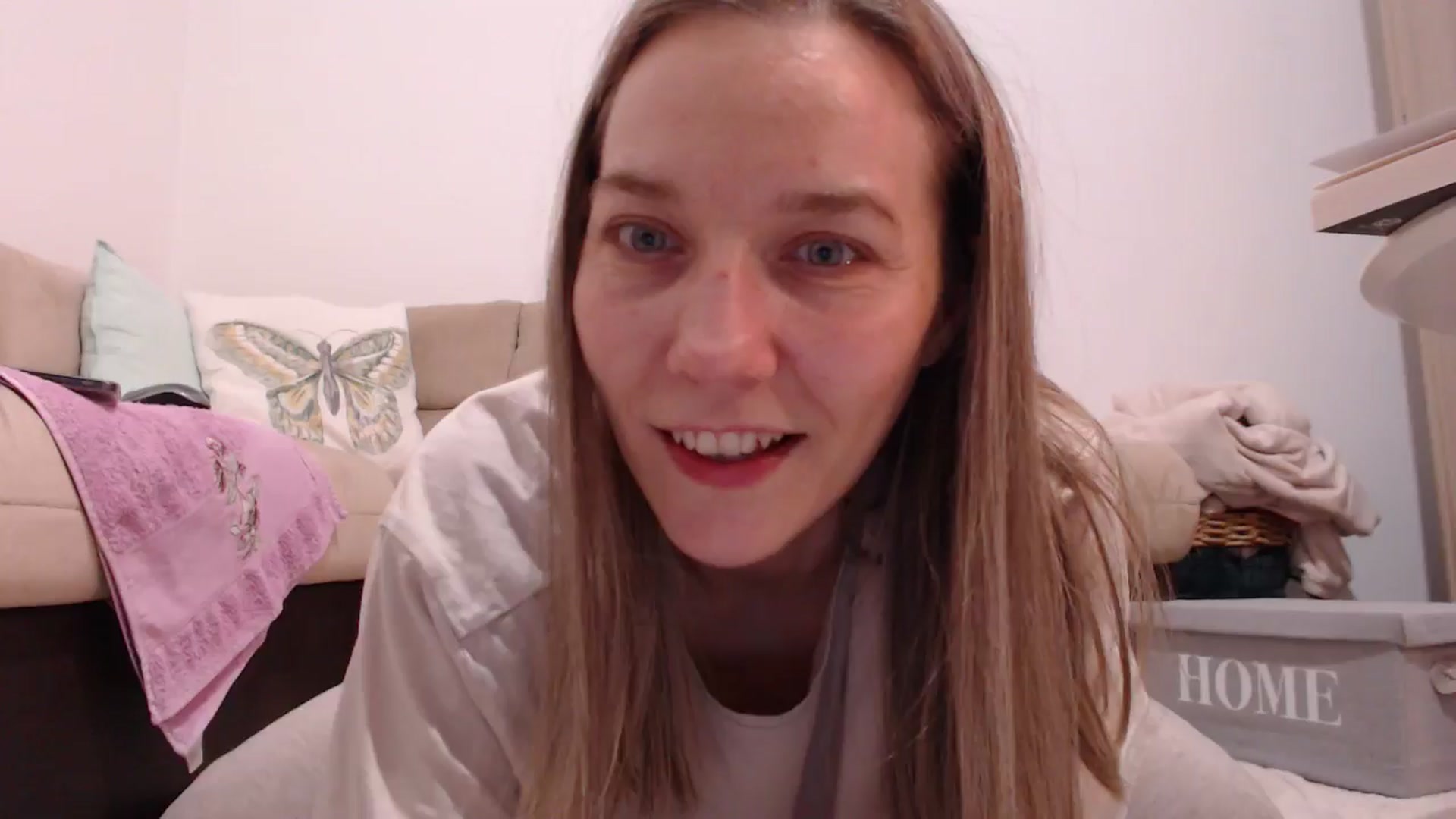 Gallery image thumbnail from AnyaHott's myfreecams stream on, 01/26/2026, 16:52 image 10 of 20