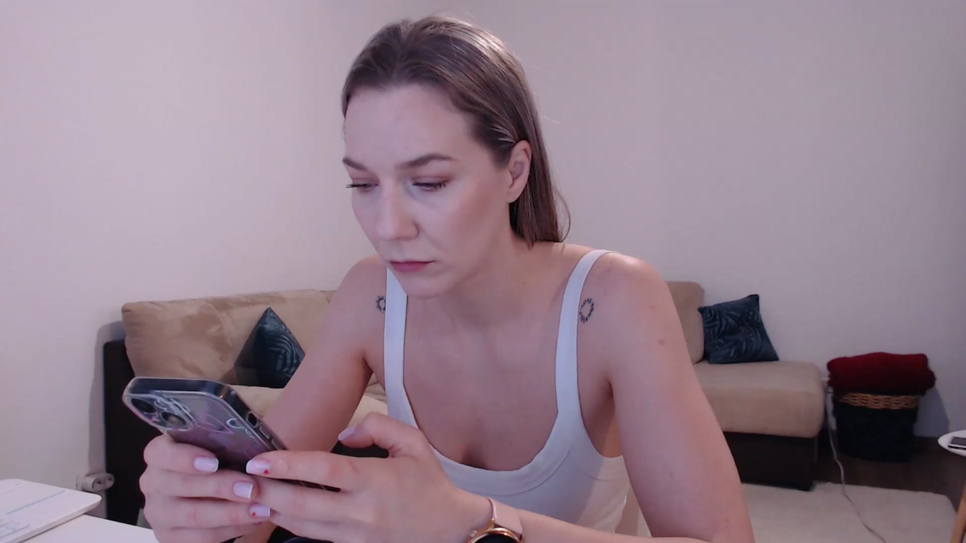 Gallery image thumbnail from AnyaHott's myfreecams stream on, 01/30/2026, 06:51 image 2 of 20