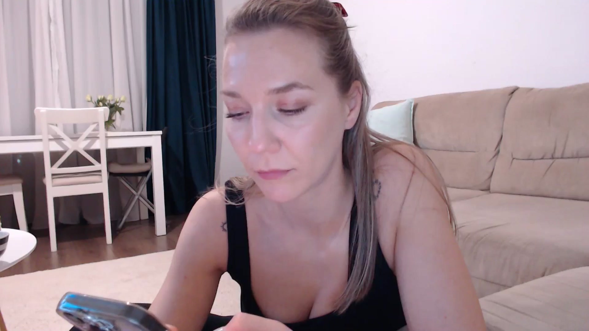 Gallery image thumbnail from AnyaHott's myfreecams stream on, 03/21/2026, 17:40 image 19 of 20