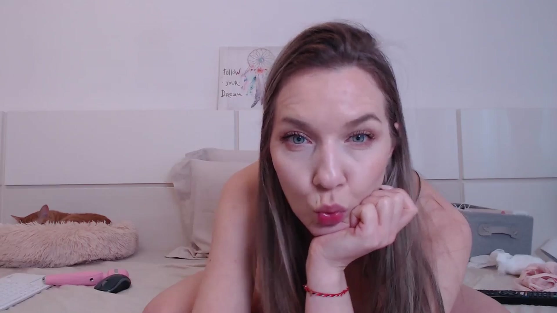 Gallery image thumbnail from AnyaHott's myfreecams stream on, 04/03/2026, 07:57 image 5 of 20