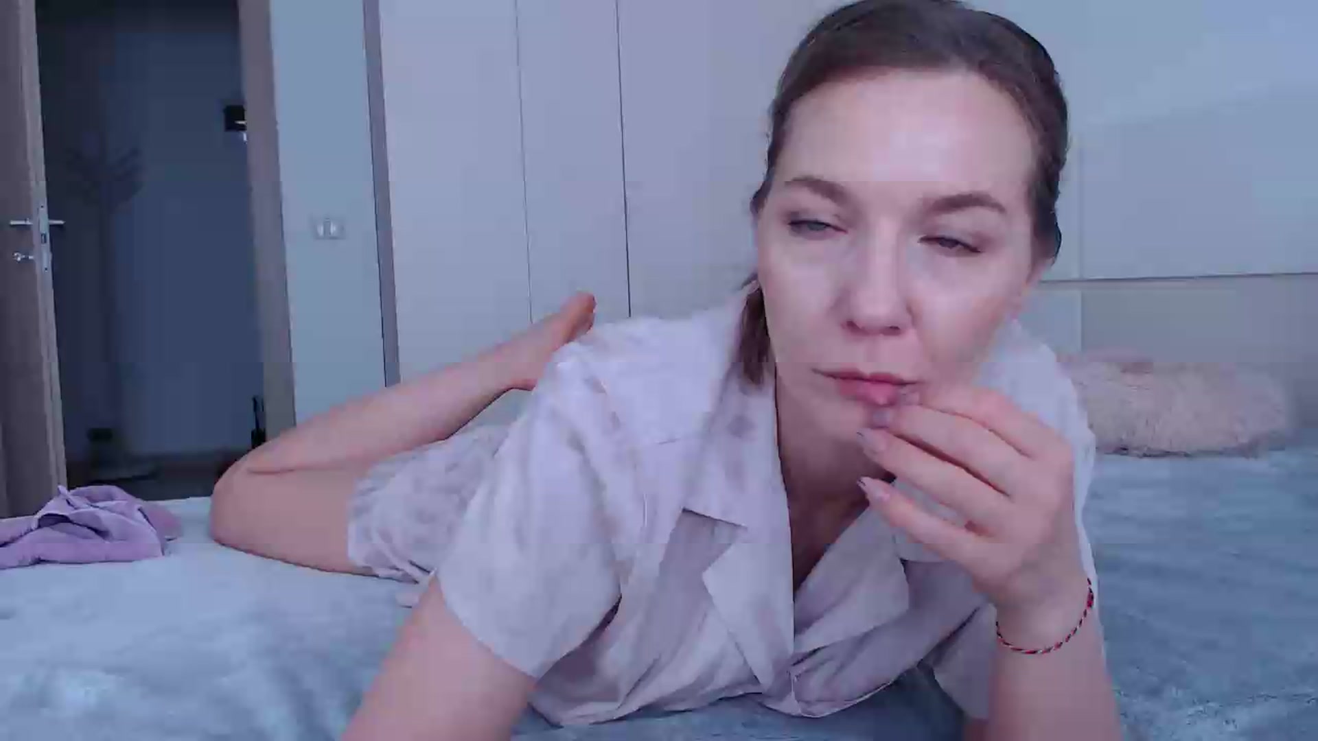 Gallery image thumbnail from AnyaHott's myfreecams stream on, 06/11/2026, 08:04 image 4 of 20