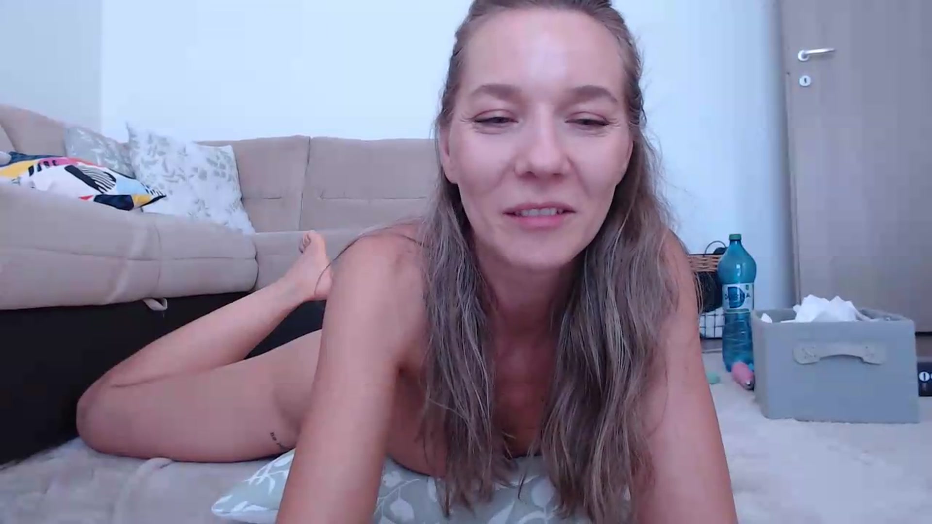Gallery image thumbnail from AnyaHott's myfreecams stream on, 07/31/2026, 08:44 image 2 of 20