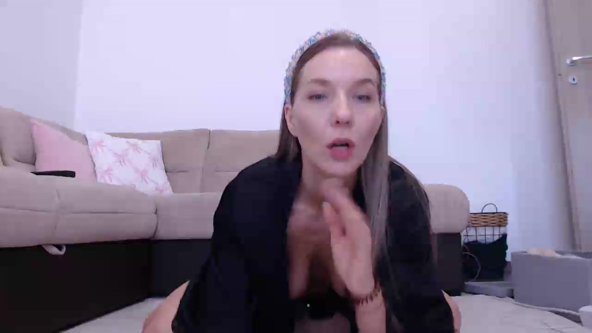 Gallery image thumbnail from AnyaHott's myfreecams stream on, 08/02/2026, 17:27 image 1 of 20