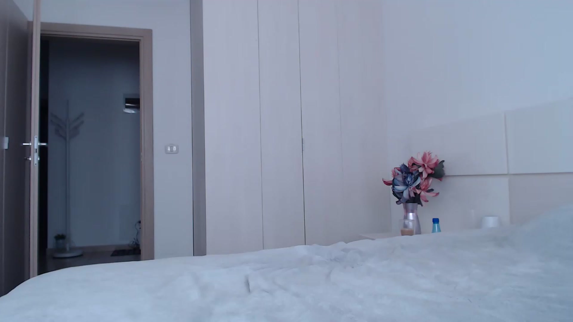 Gallery image thumbnail from AnyaHott's myfreecams stream on, 08/03/2026, 04:35 image 20 of 20