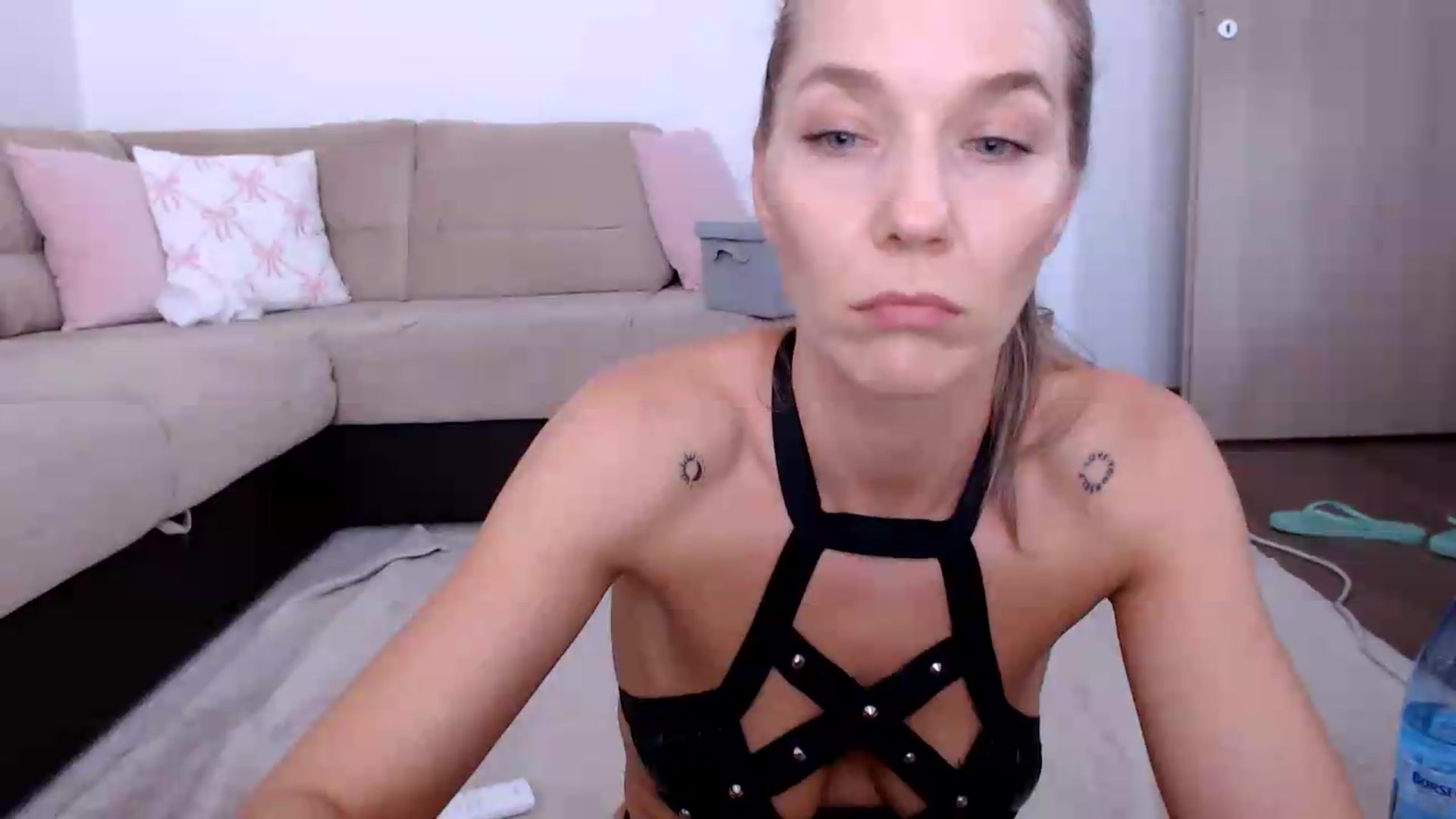 Gallery image thumbnail from AnyaHott's myfreecams stream on, 08/03/2026, 15:46 image 20 of 20