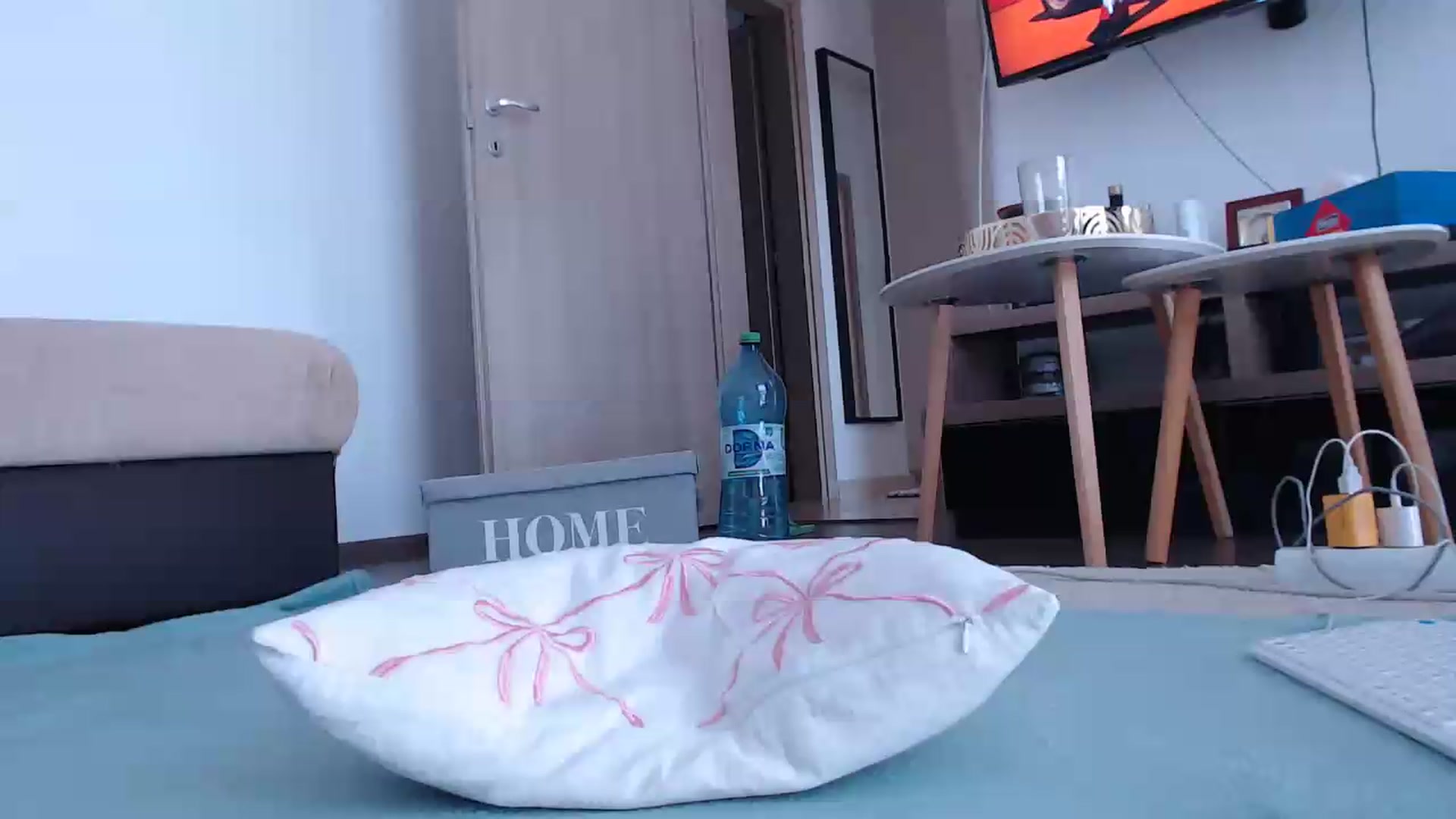 Gallery image thumbnail from AnyaHott's myfreecams stream on, 08/05/2026, 08:16 image 12 of 20
