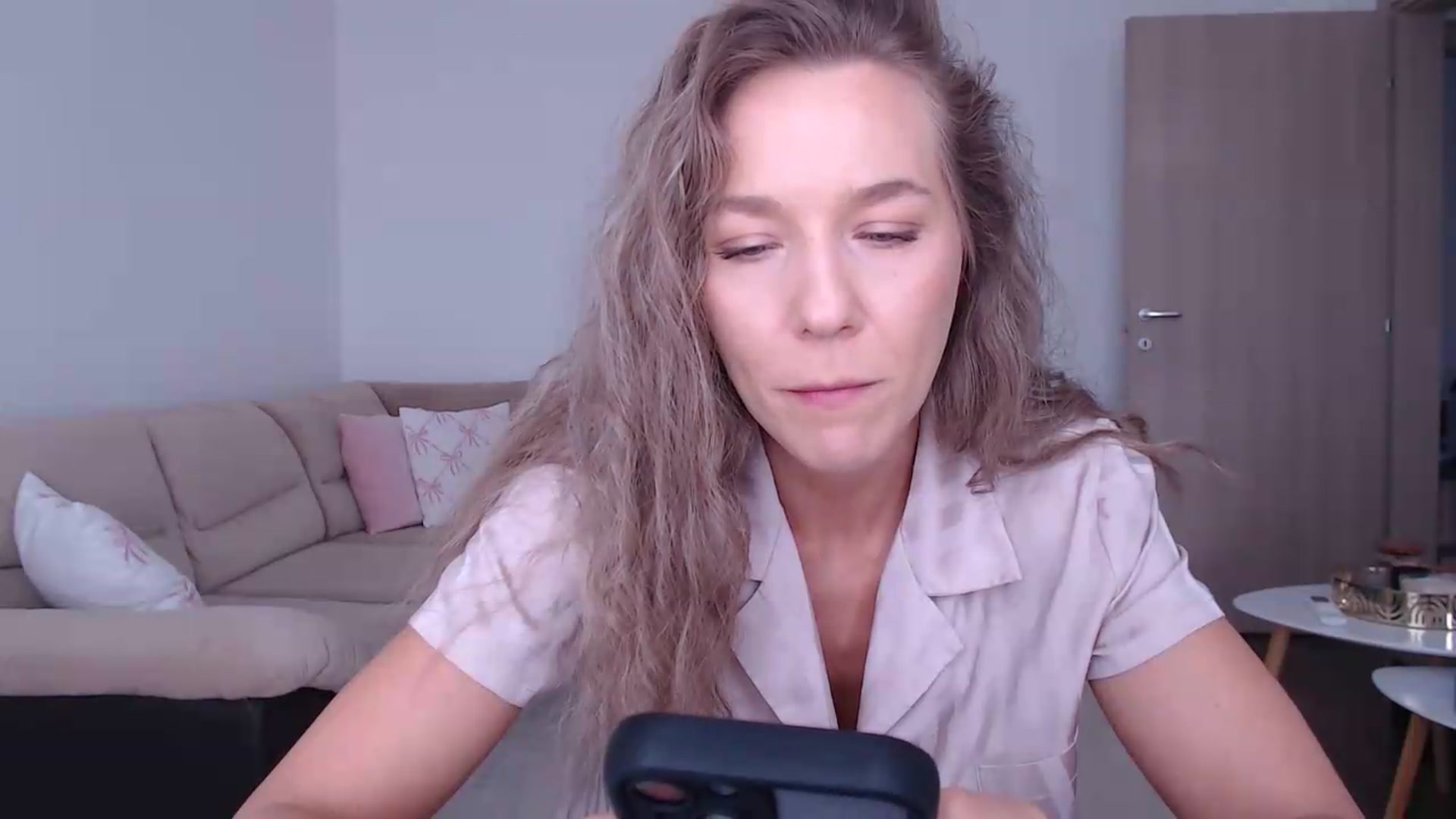 Gallery image thumbnail from AnyaHott's myfreecams stream on, 08/09/2026, 07:06 image 19 of 20