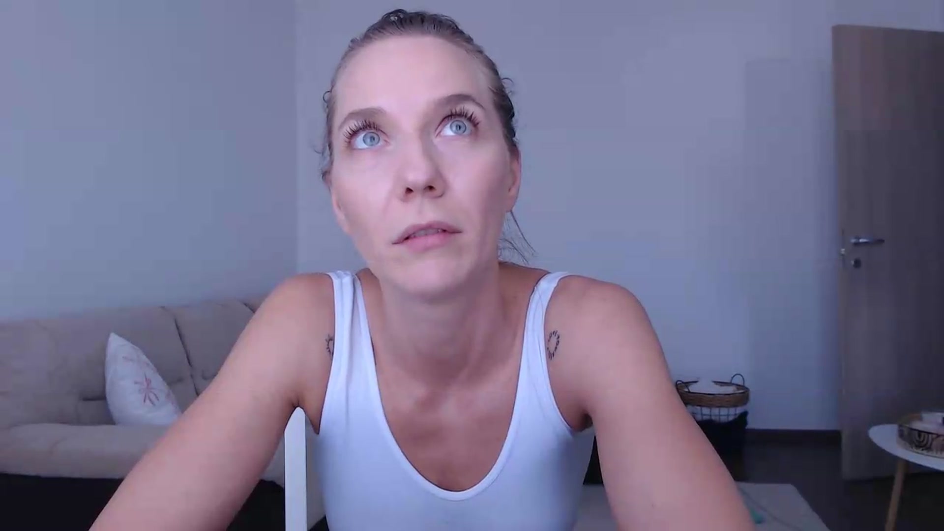 Gallery image thumbnail from AnyaHott's myfreecams stream on, 08/10/2026, 14:38 image 6 of 20