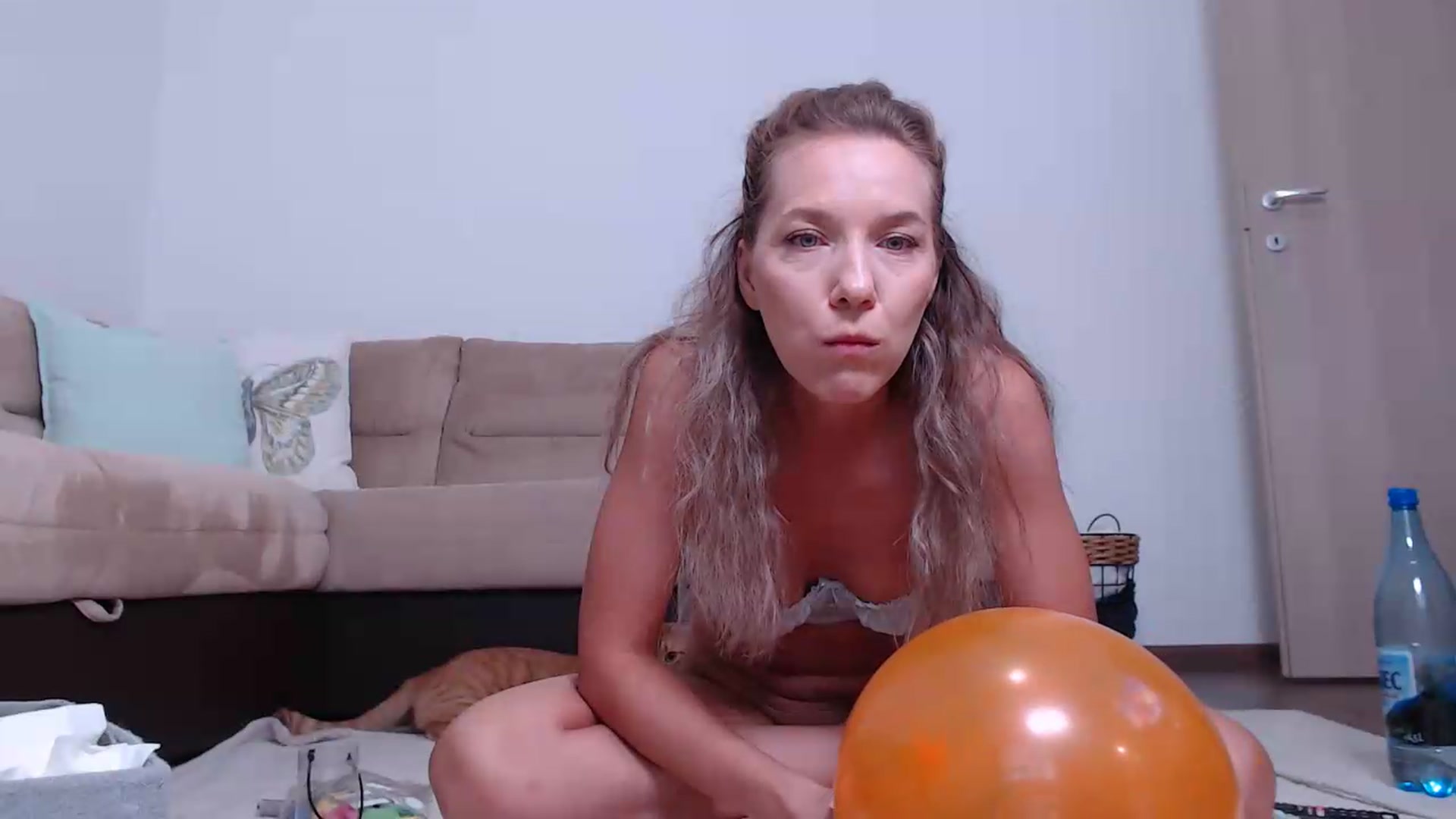 Gallery image thumbnail from AnyaHott's myfreecams stream on, 08/19/2026, 04:56 image 20 of 20