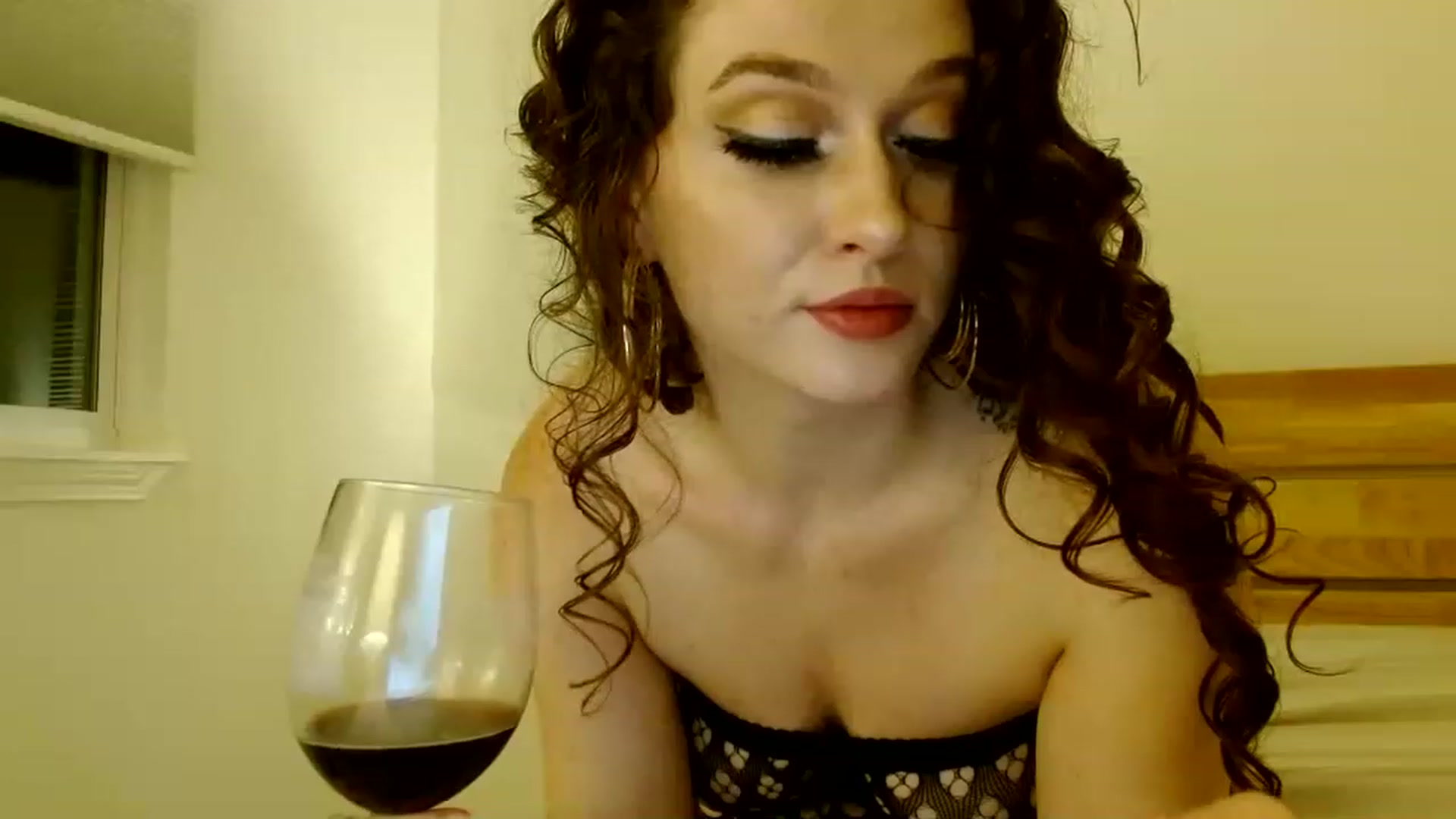 Gallery image thumbnail from AnyaLala's myfreecams stream on, 12/03/2022, 10:52 image 19 of 20