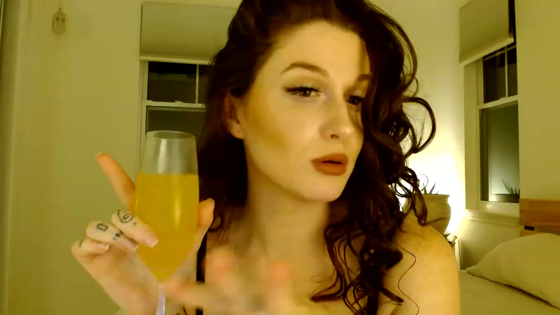 Gallery image thumbnail from AnyaLala's myfreecams stream on, 01/01/2023, 10:03 image 18 of 20