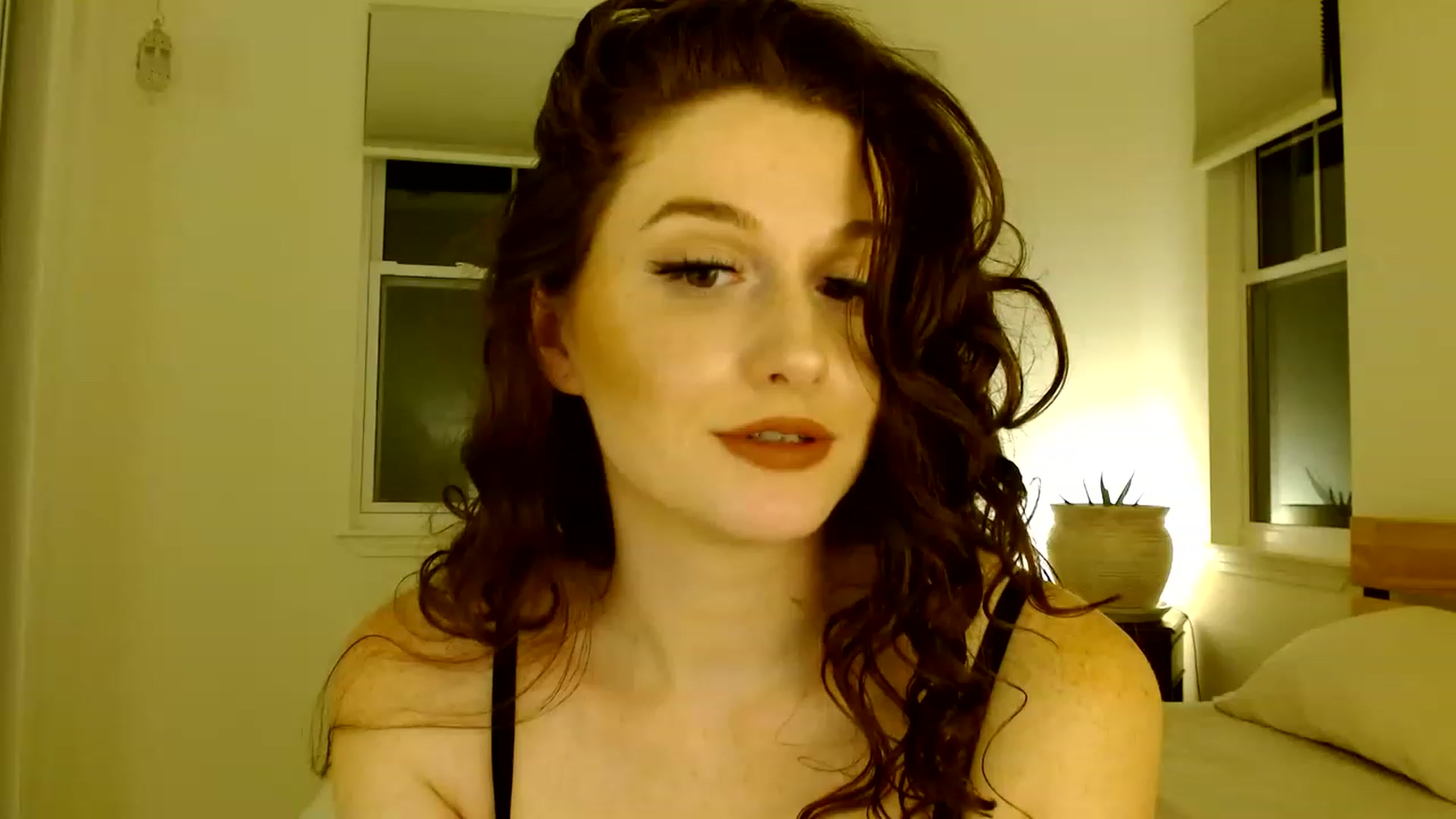 Gallery image thumbnail from AnyaLala's myfreecams stream on, 01/01/2023, 10:03 image 19 of 20