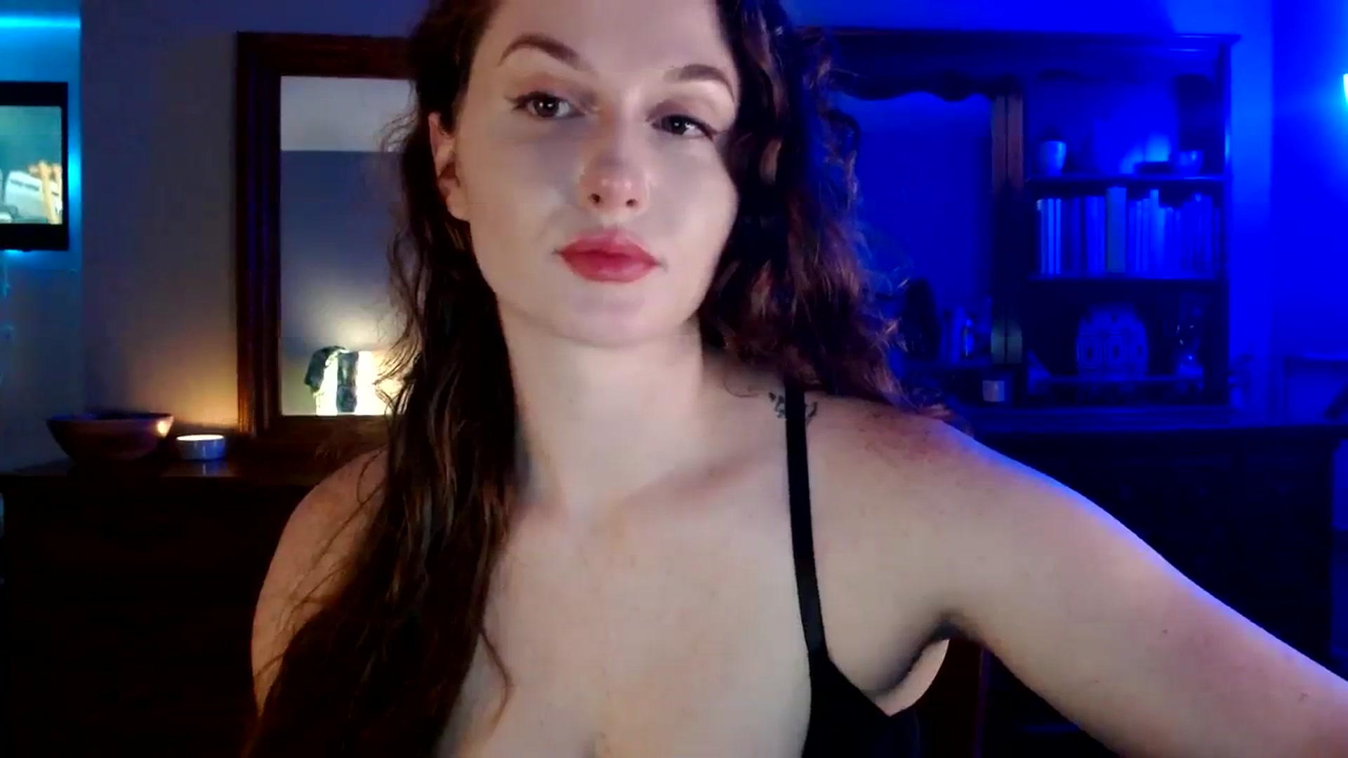 Gallery image thumbnail from AnyaLala's myfreecams stream on, 08/07/2023, 06:22 image 16 of 20