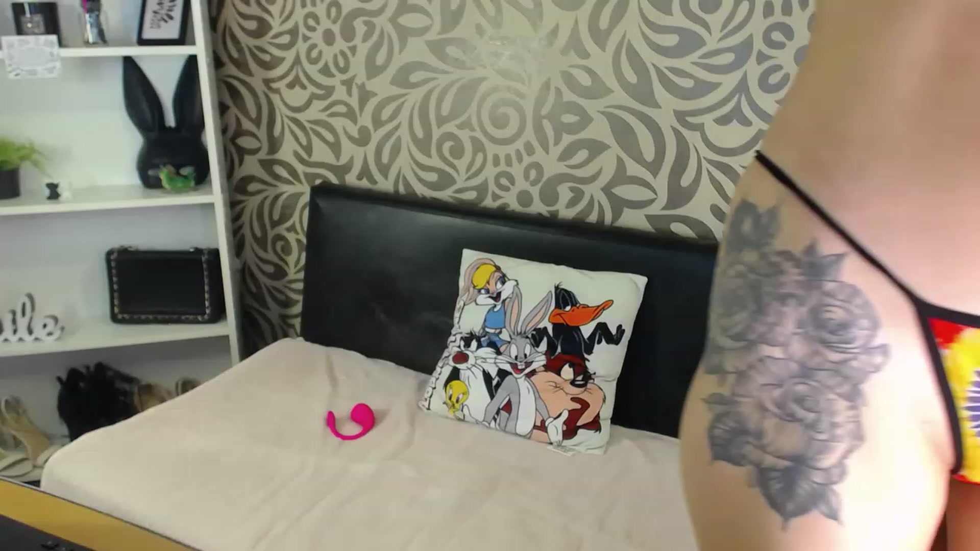 Gallery image thumbnail from AnyaLuv777's myfreecams stream on, 01/06/2023, 09:28 image 16 of 20