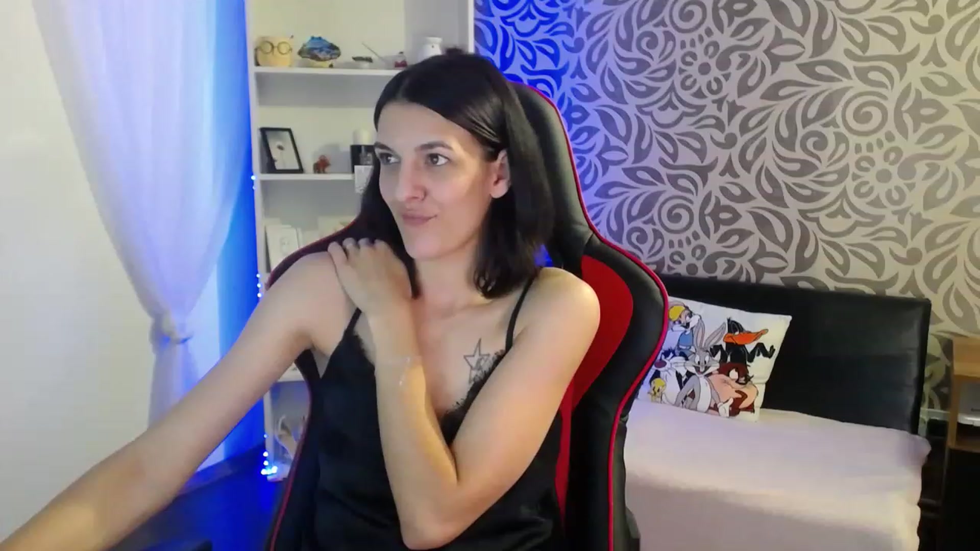 Gallery image thumbnail from AnyaLuv777's myfreecams stream on, 01/09/2023, 20:42 image 11 of 20