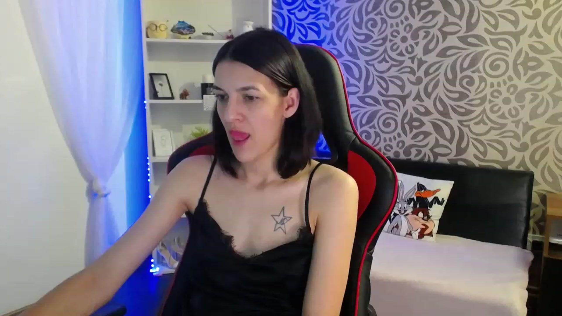 Gallery image thumbnail from AnyaLuv777's myfreecams stream on, 01/09/2023, 20:42 image 6 of 20